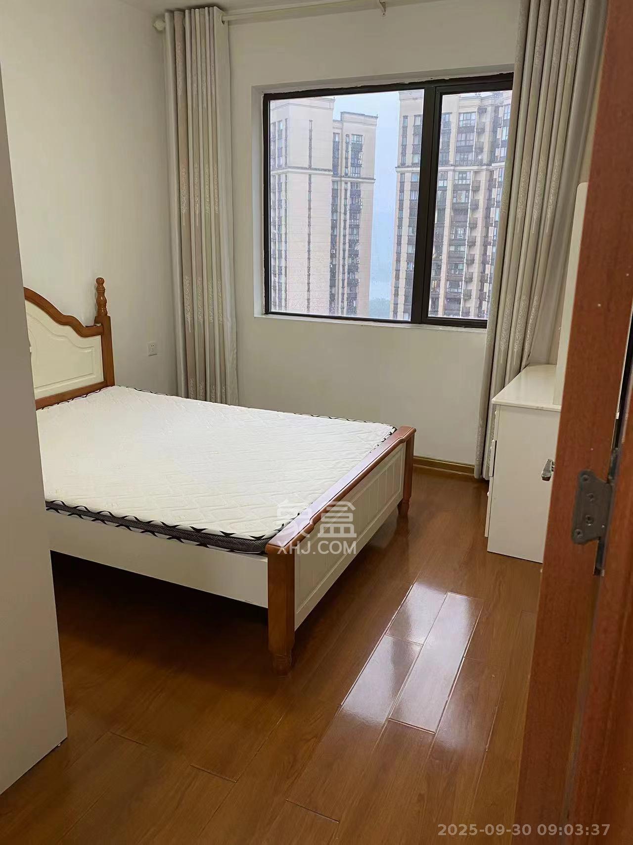 和泓梅溪四季 2室2厅1卫 2200.0元/月 和泓梅溪四季 2室2厅1卫 2200.0元/月室内图