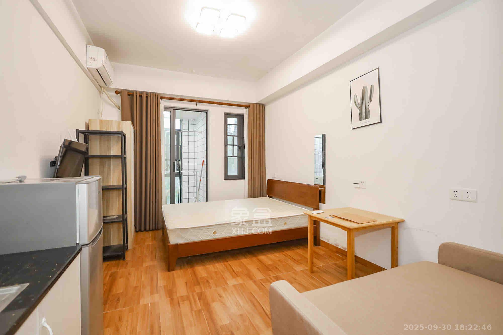 蓝光雍锦阁 1室1厅1卫 1600.0元/月 蓝光雍锦阁 1室1厅1卫 1600.0元/月室内图