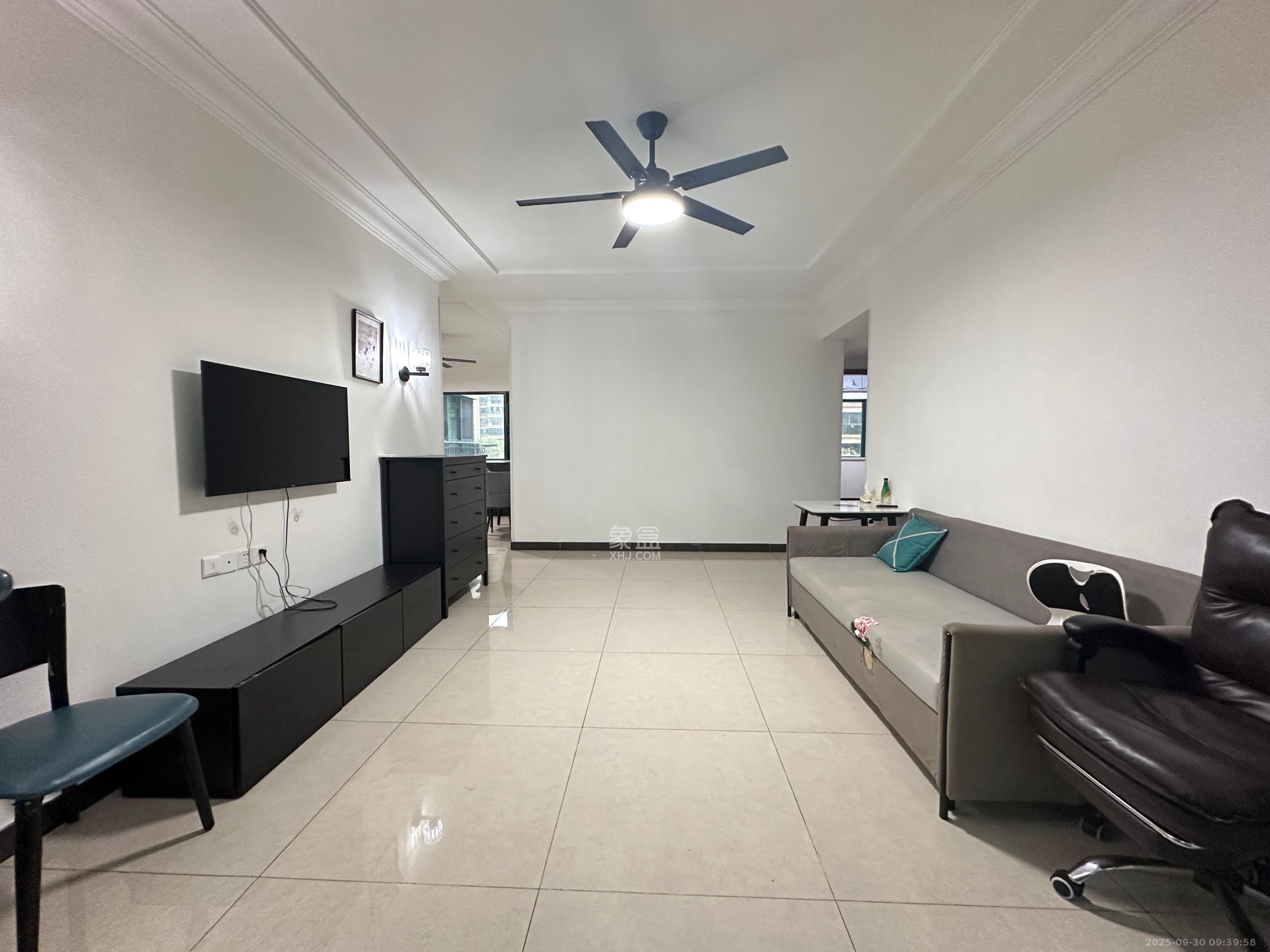 恒大雅苑  3室2厅1卫    2600.0元/月室内图