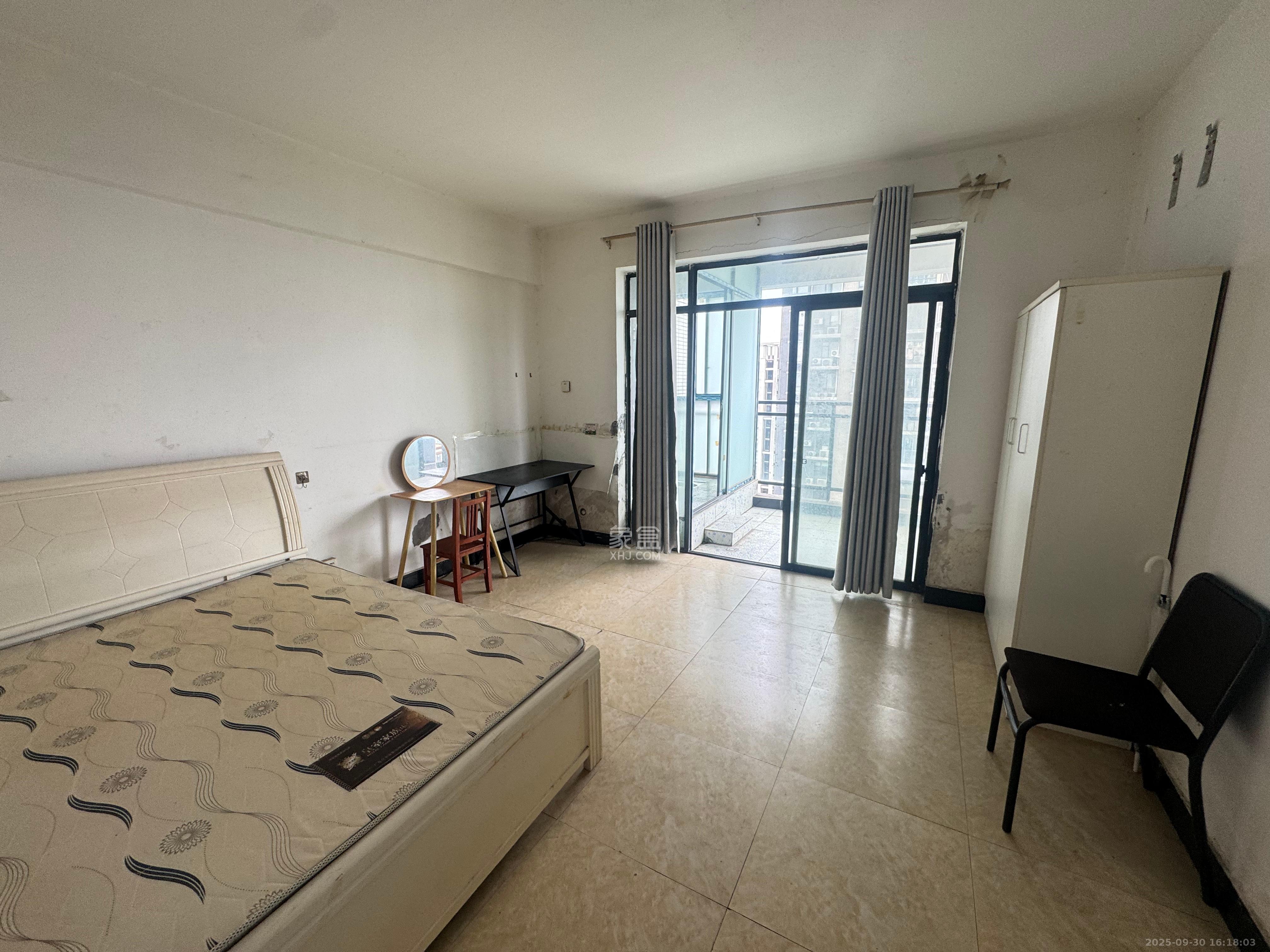 中江佳境天成 3室2厅2卫 1800.0元/月 中江佳境天成 3室2厅2卫 1800.0元/月室内图