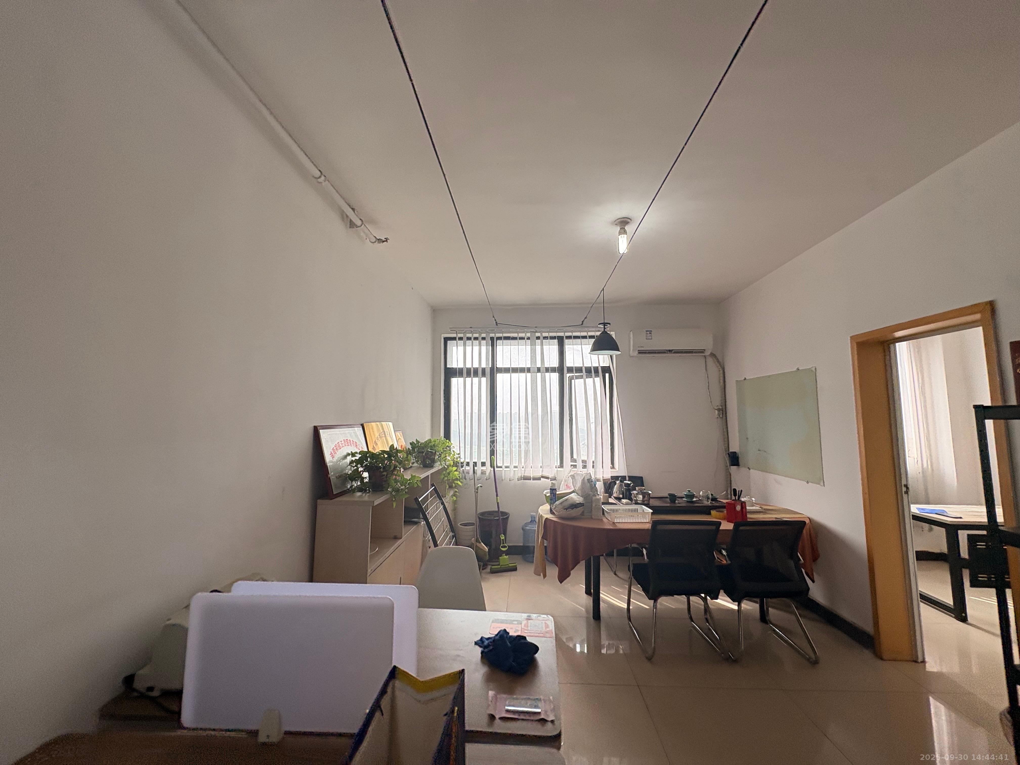 鑫远杰座 1室1厅1卫 1500.0元/月 鑫远杰座 1室1厅1卫 1500.0元/月室内图