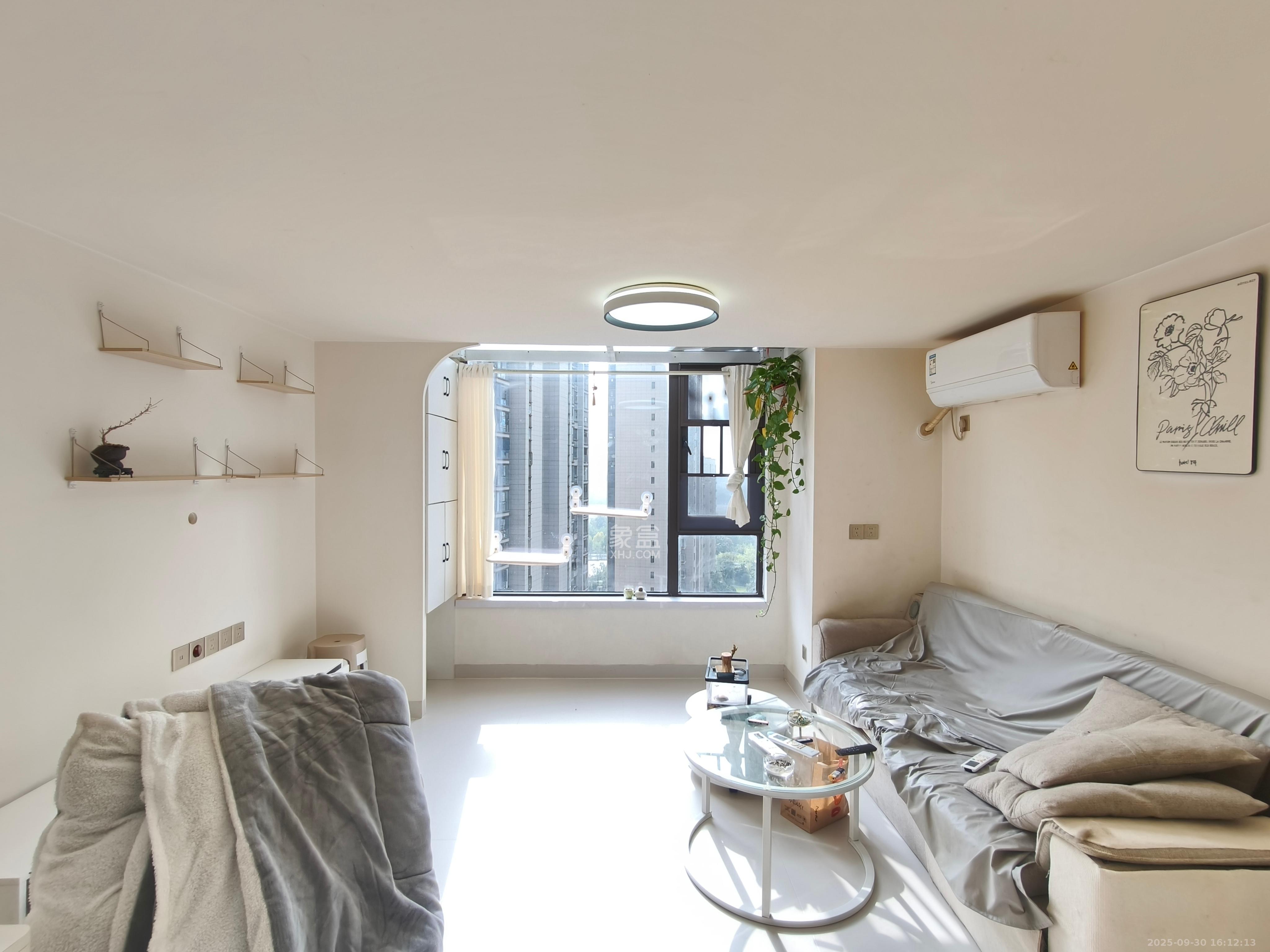 南益名士豪庭  2室1厅1卫    2000.0元/月室内图