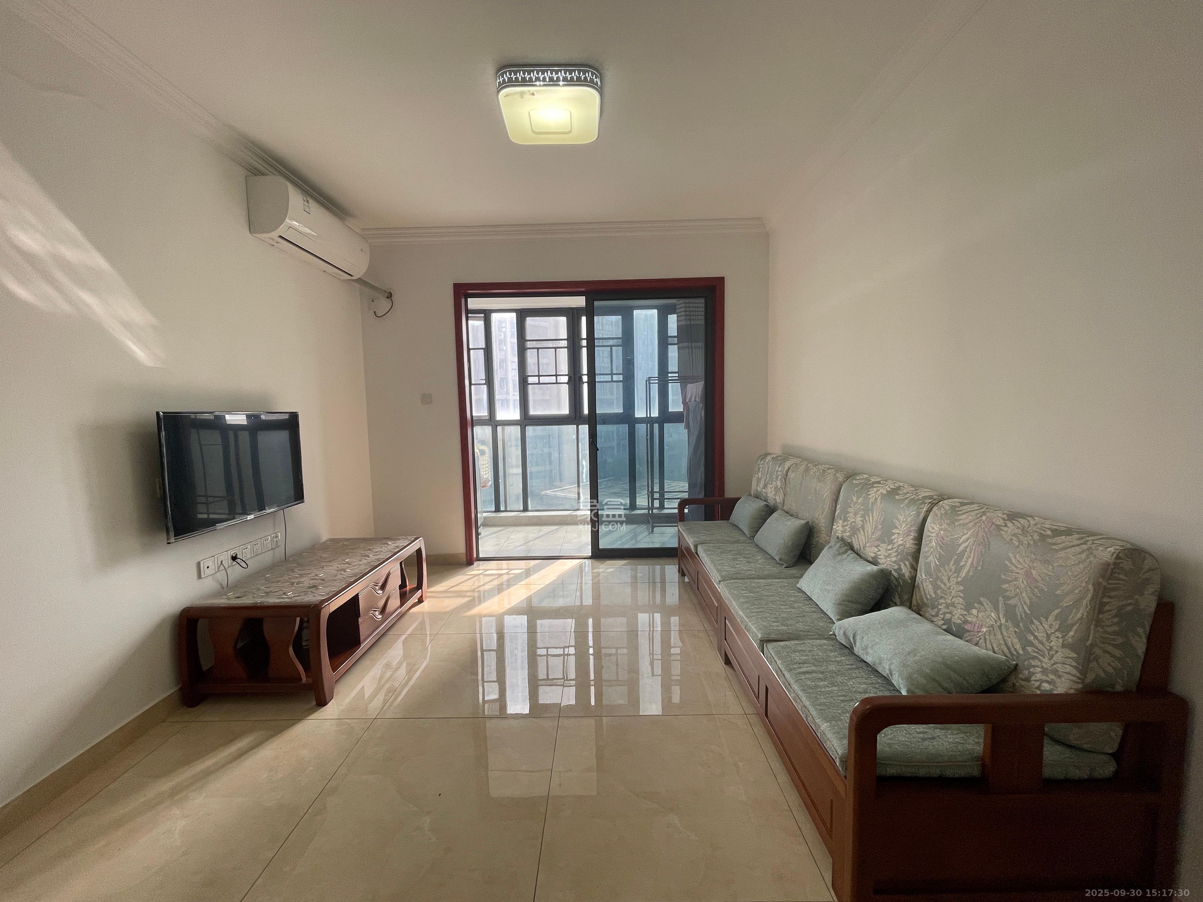 通用时代国际社区 1室2厅1卫 2500.0元/月 通用时代国际社区 1室2厅1卫 2500.0元/月室内图