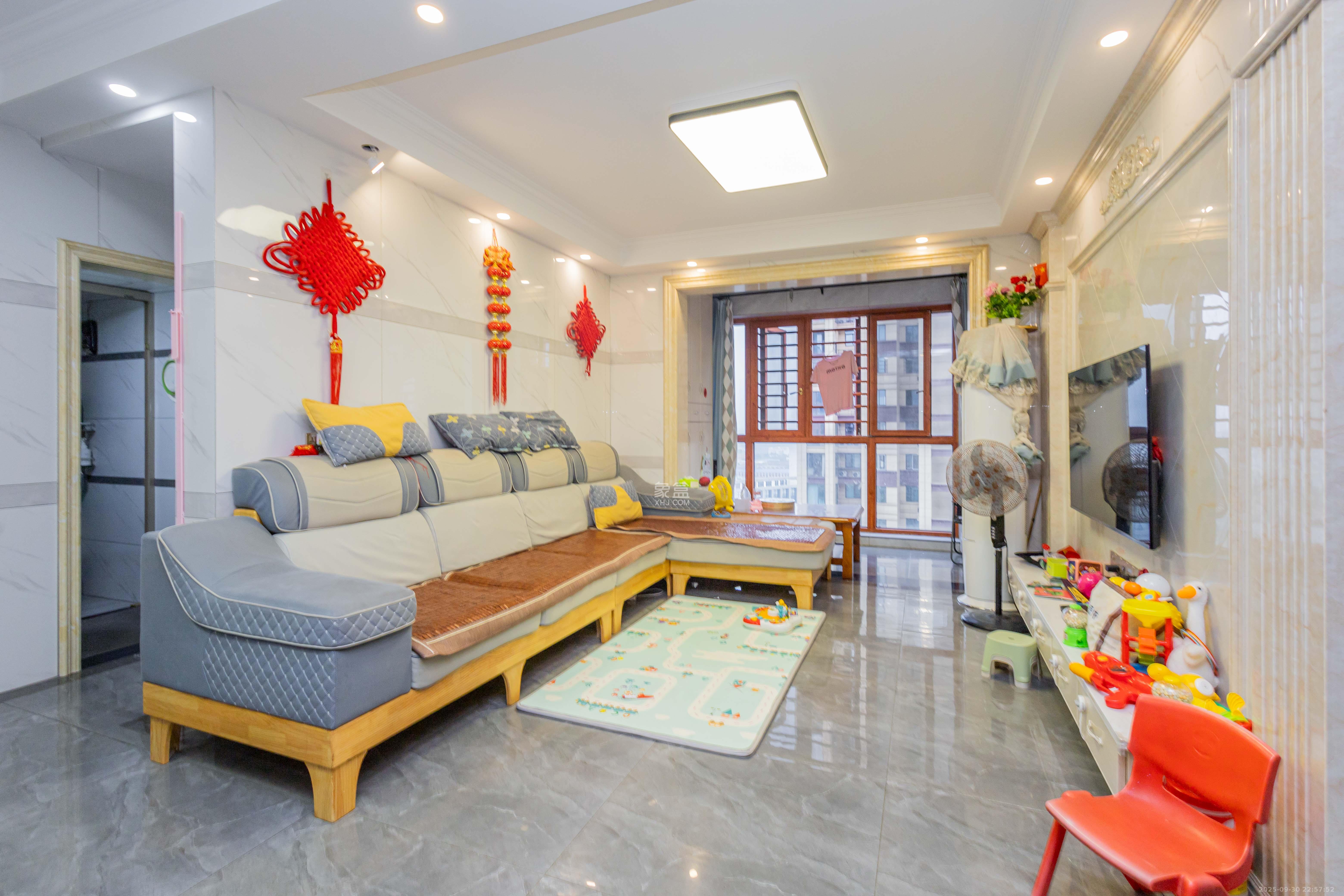 东方美地 3室2厅1卫 78.0万 东方美地 3室2厅1卫 78.0万客厅