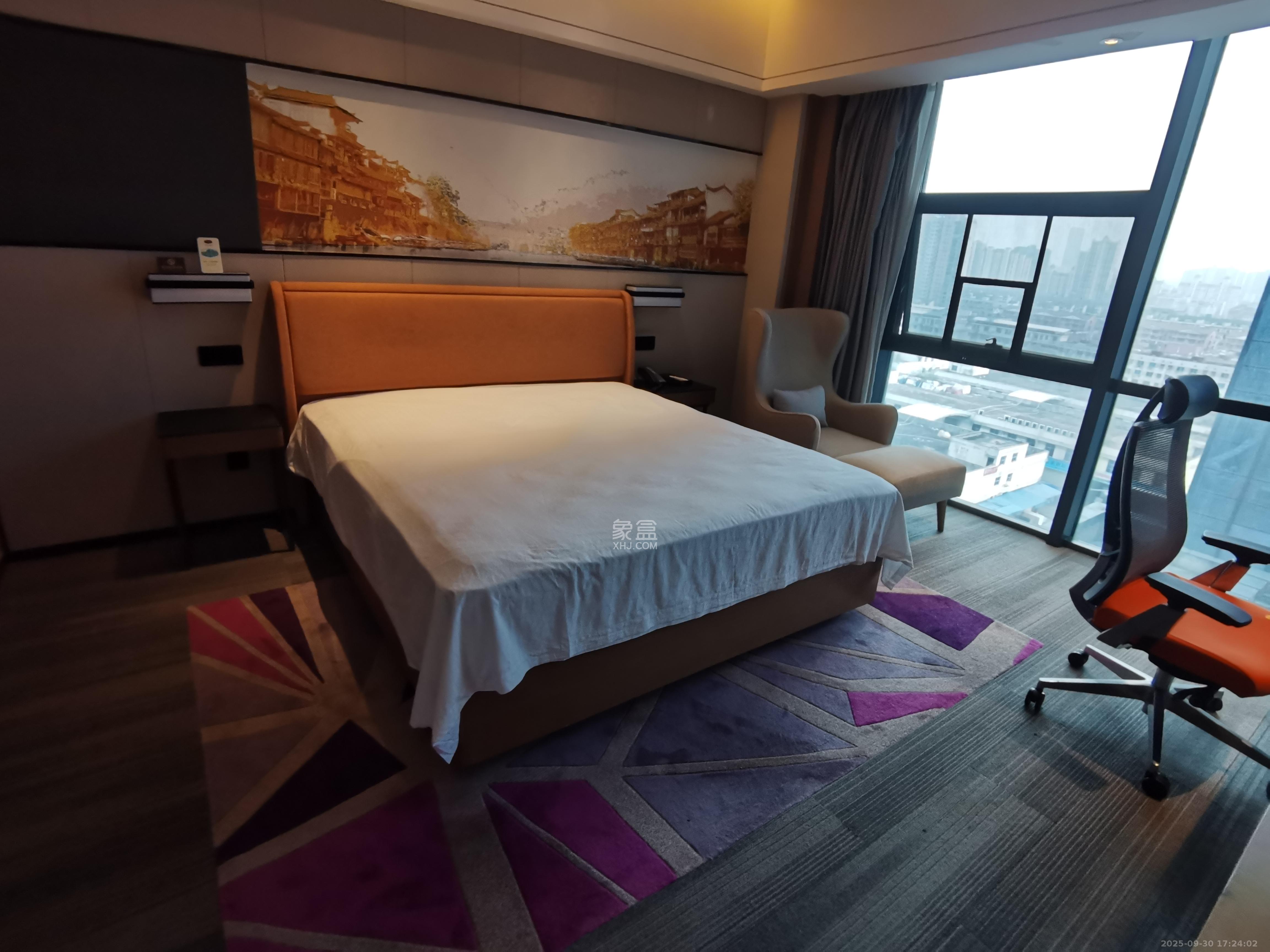 东盈商业广场(华泉城市广场) 1室0厅0卫 3500.0元/月 东盈商业广场(华泉城市广场) 1室0厅0卫 3500.0元/月室内图