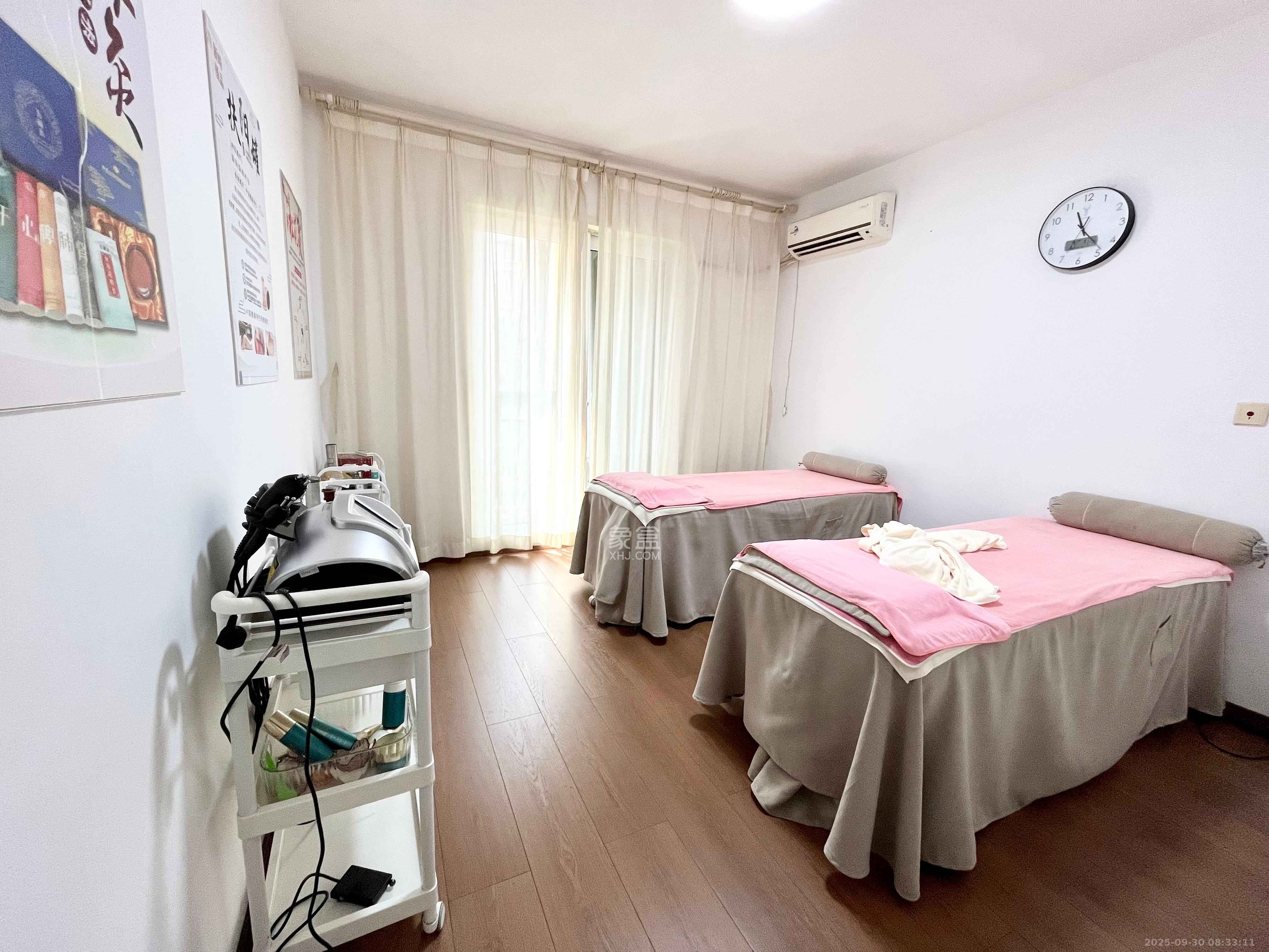 万国城(当代满庭春MOMA)一期 2室2厅1卫 2000.0元/月 万国城(当代满庭春MOMA)一期 2室2厅1卫 2000.0元/月室内图