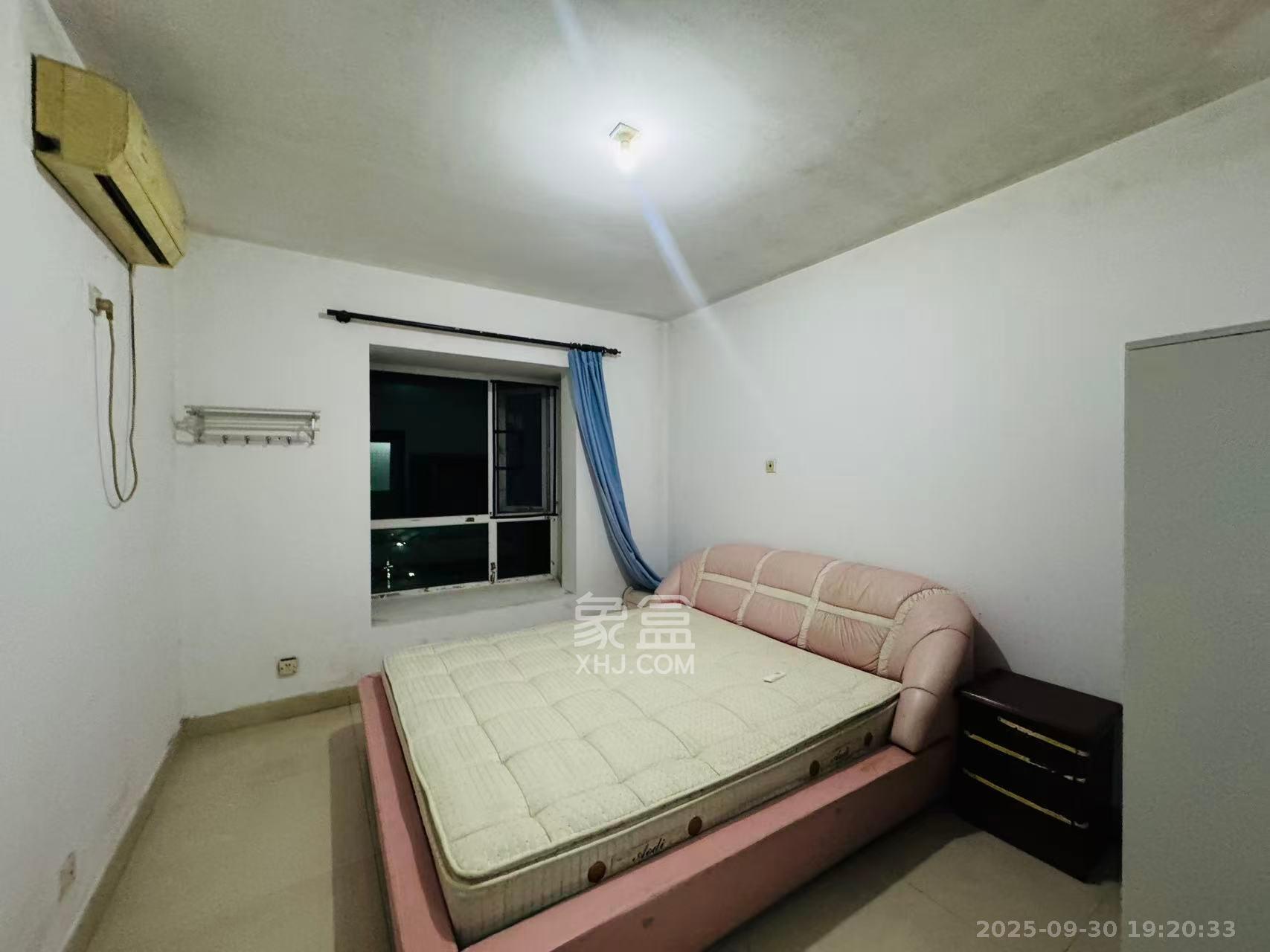 万事佳景园  3室2厅2卫    1700.0元/月室内图