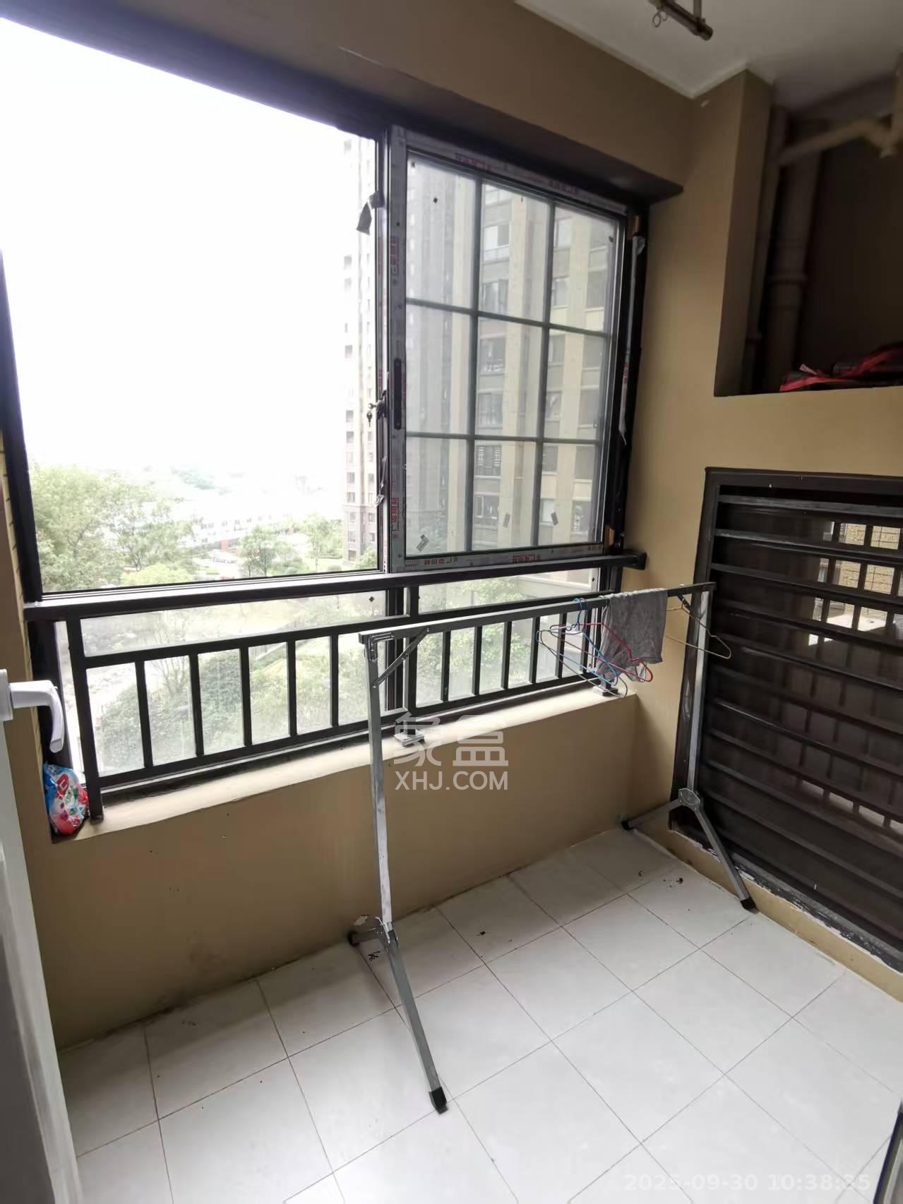 金地格林公馆 3室2厅1卫 2200.0元/月 金地格林公馆 3室2厅1卫 2200.0元/月室内图