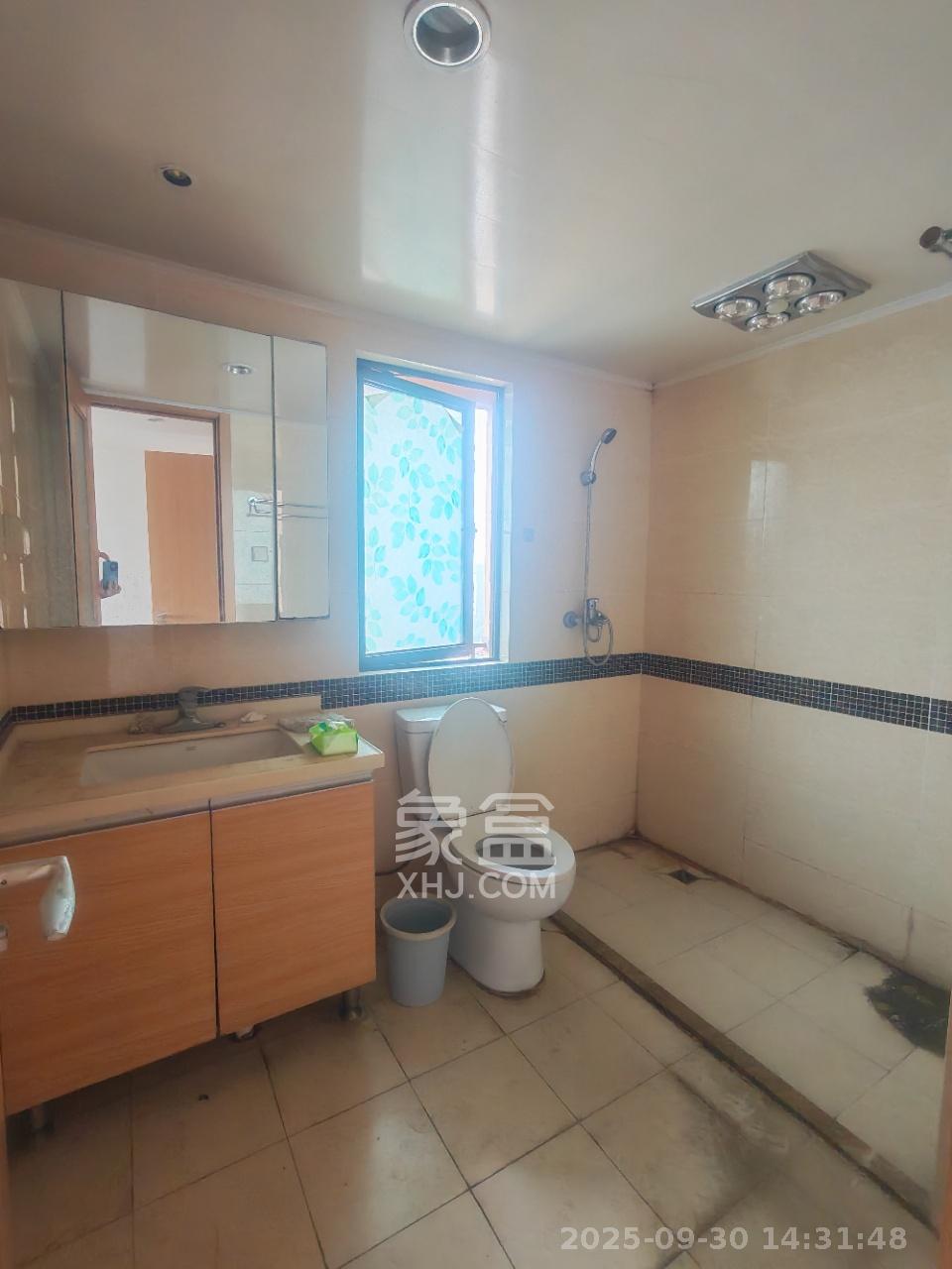 旭辉国际广场（永升商业广场）  4室2厅1卫    3000.0元/月室内图