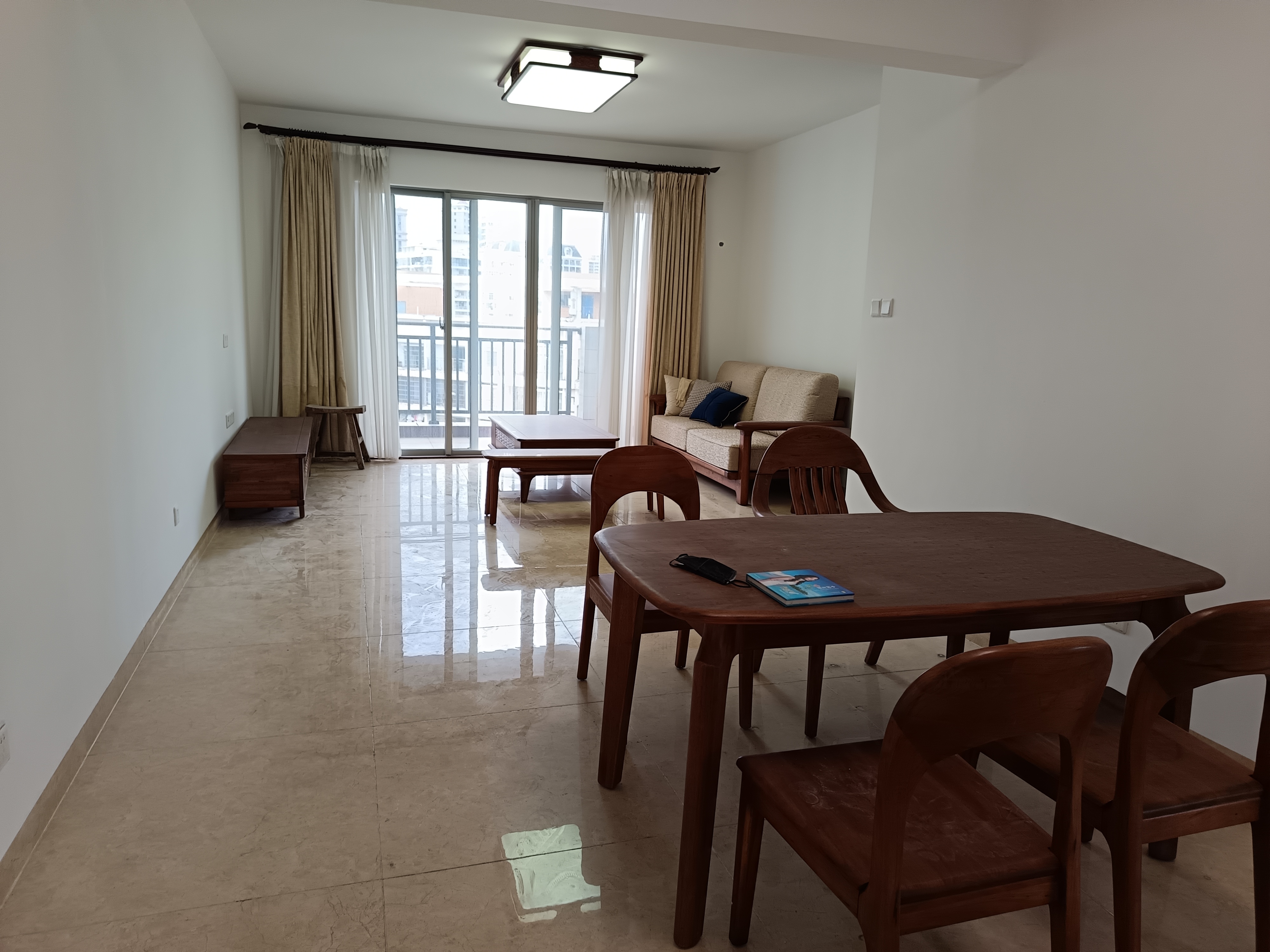 海联新村  1室2厅1卫   2500.00元/月室内图
