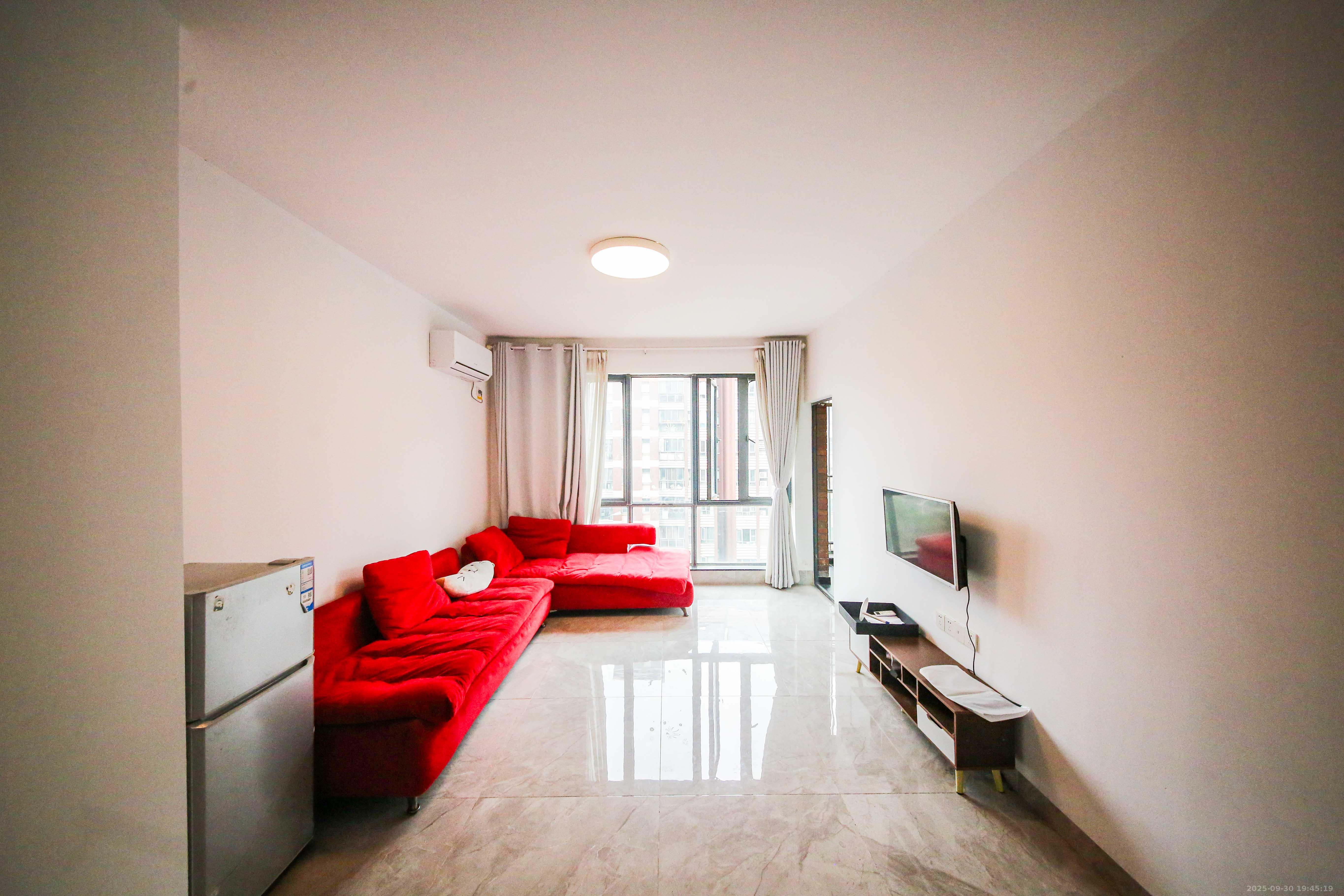 奥林匹克花园  2室2厅1卫    66.0万 奥林匹克花园  2室2厅1卫    66.0万客厅