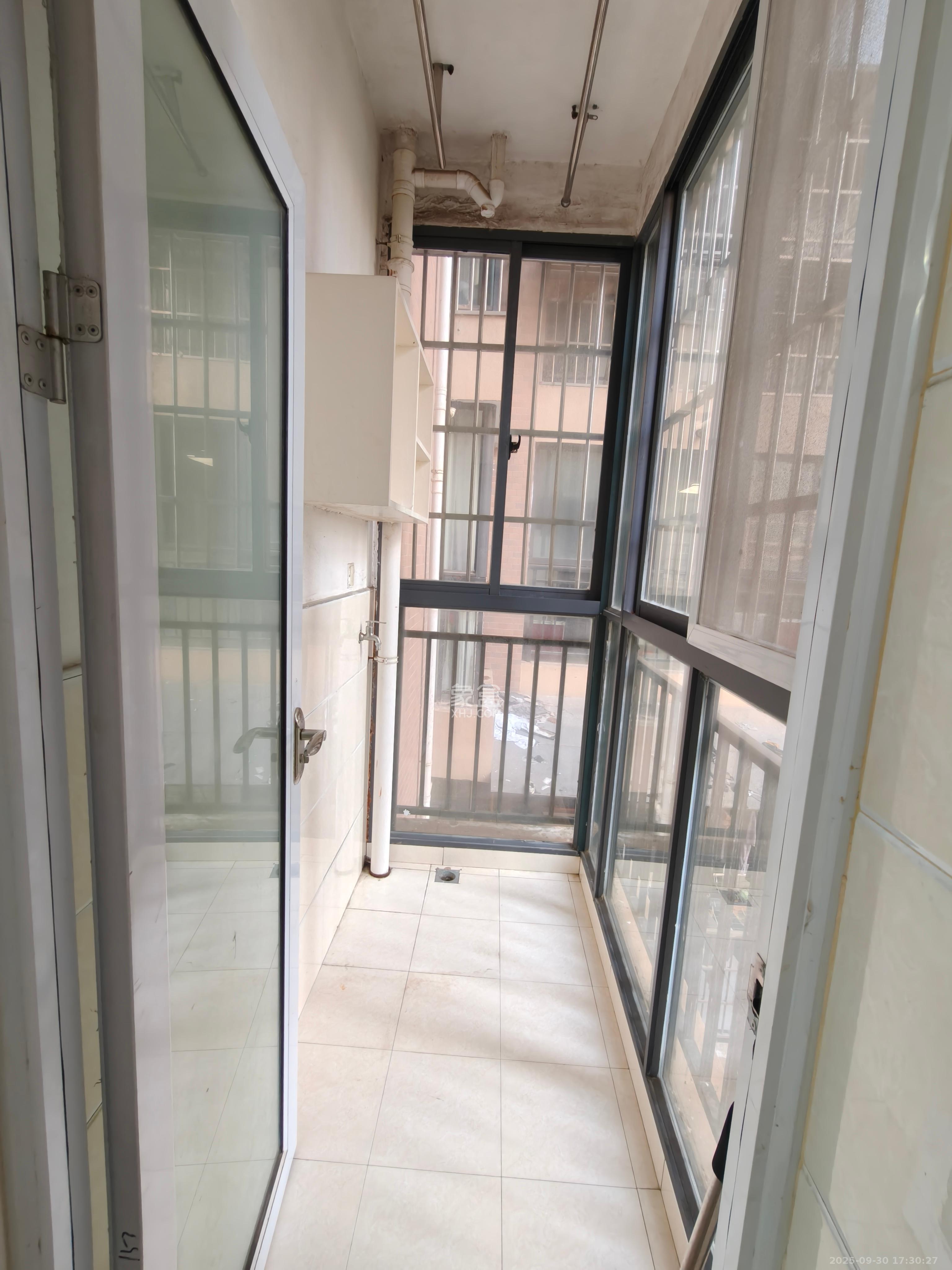 银盘鑫城  2室2厅1卫    1450.0元/月室内图