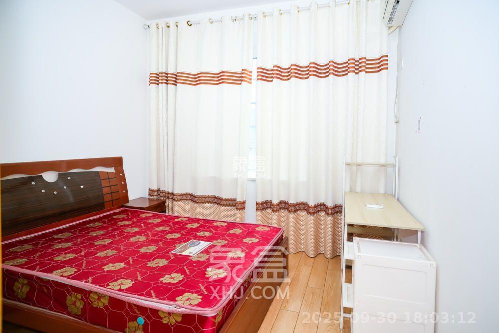 楚天中苑 3室2厅2卫 1700.0元/月 楚天中苑 3室2厅2卫 1700.0元/月室内图