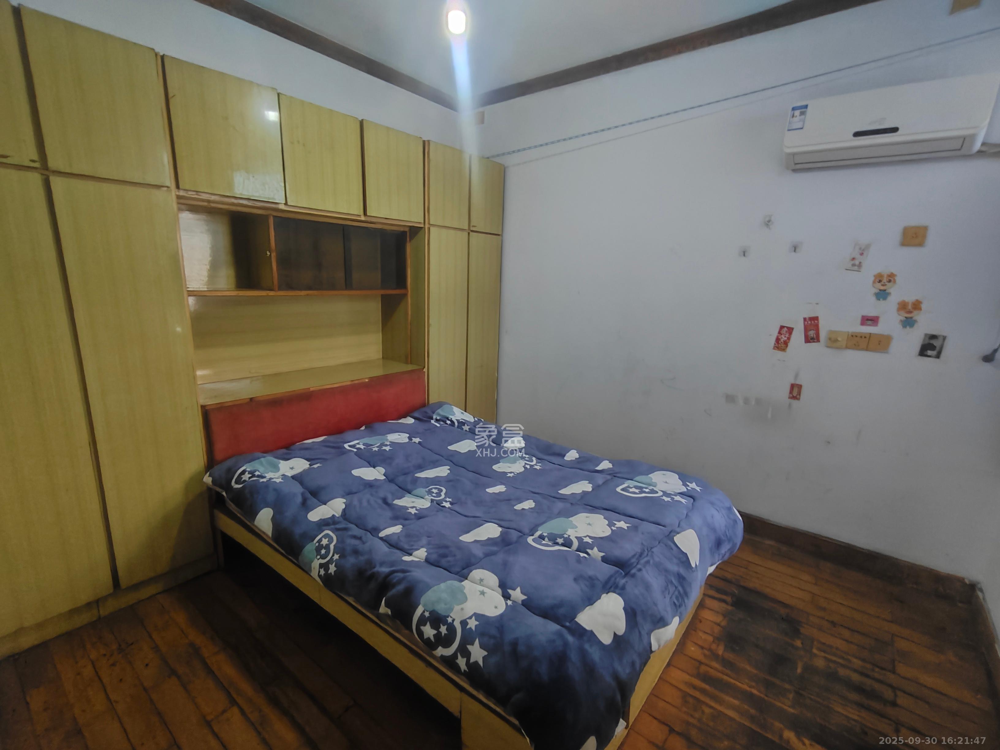 高桥高双湖商贸城 3室1厅1卫 1500.0元/月 高桥高双湖商贸城 3室1厅1卫 1500.0元/月室内图