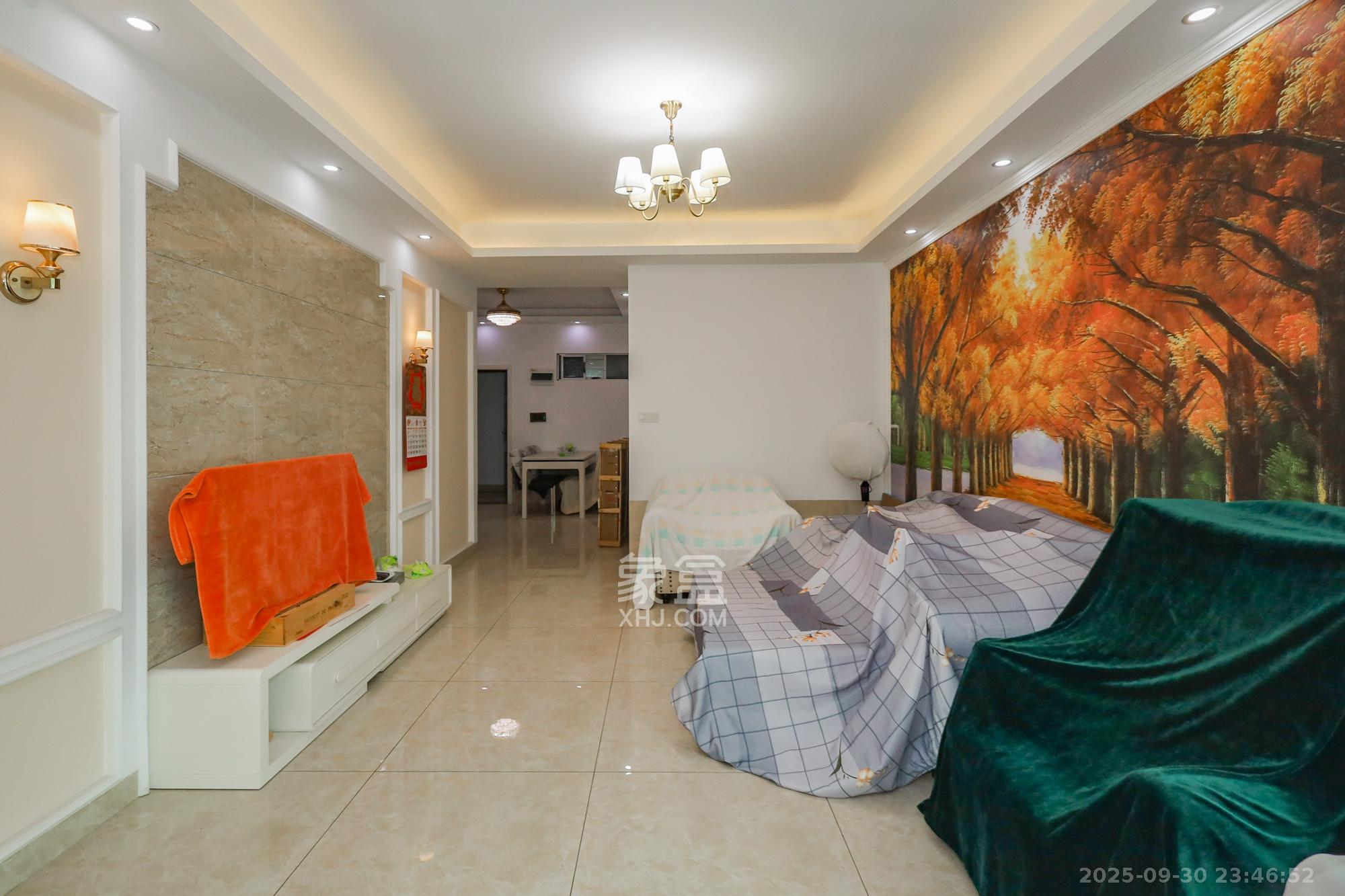 滨江一号(丰泰花园) 2室2厅1卫 102.0万 滨江一号(丰泰花园) 2室2厅1卫 102.0万客厅