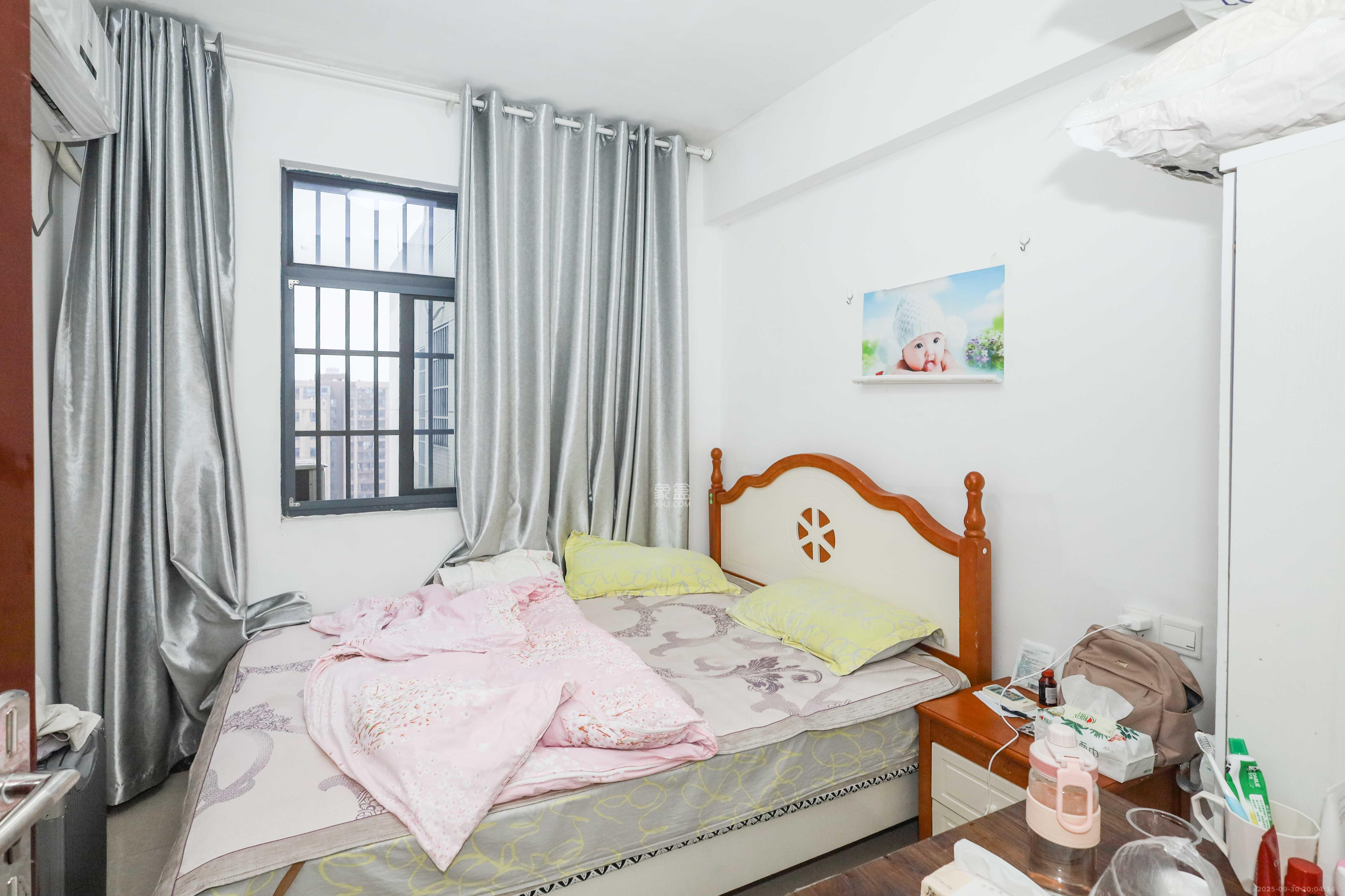 华侨假日中心(晟华苑) 4室2厅1卫 83.0万 华侨假日中心(晟华苑) 4室2厅1卫 83.0万卧室