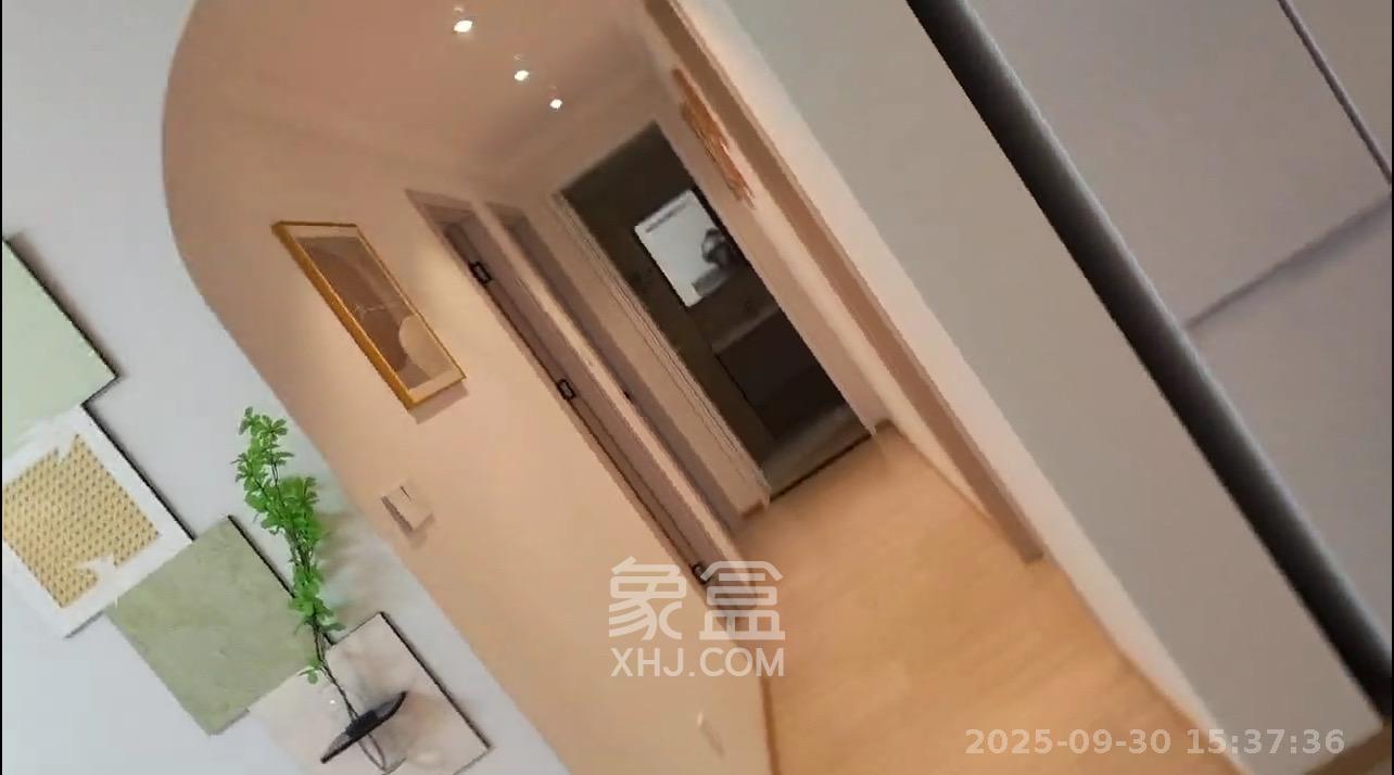 荣盛城  3室2厅2卫    2800.0元/月室内图