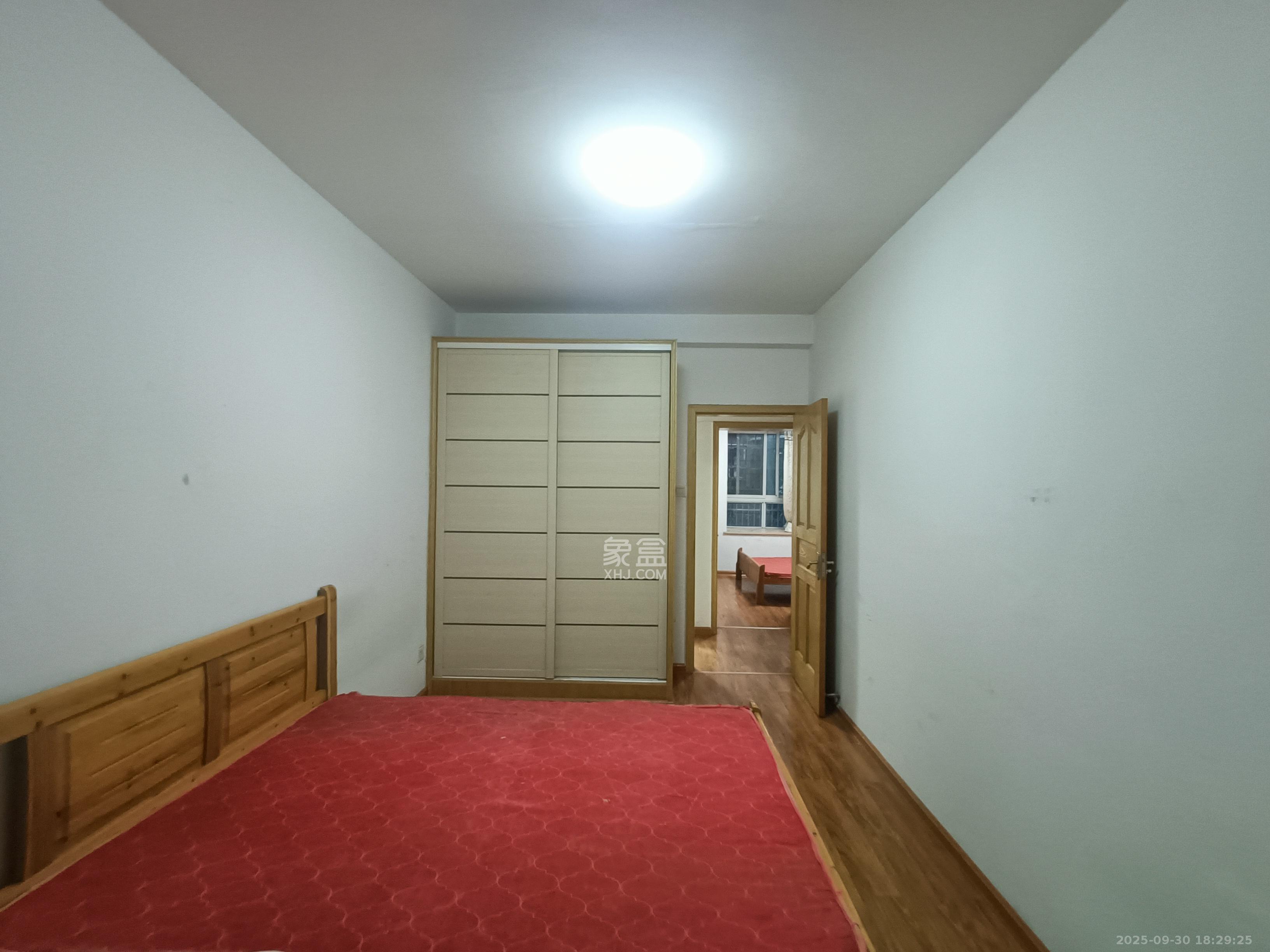 泰禹家园(彩云之翼家园一期、二期、三期) 3室2厅2卫 1700.0元/月 泰禹家园(彩云之翼家园一期、二期、三期) 3室2厅2卫 1700.0元/月室内图