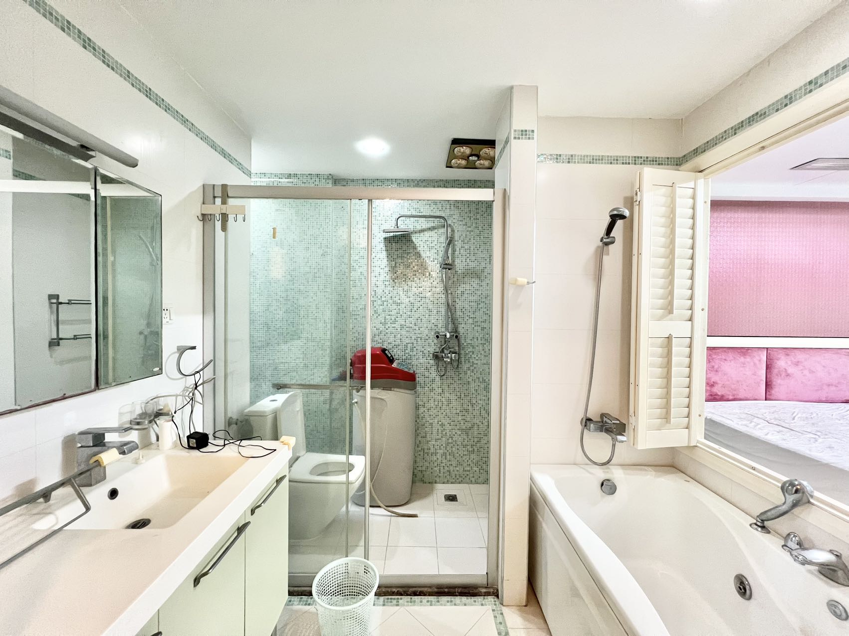 城市海岸一期 3室2厅2卫 4500.0元/月 城市海岸一期 3室2厅2卫 4500.0元/月室内图