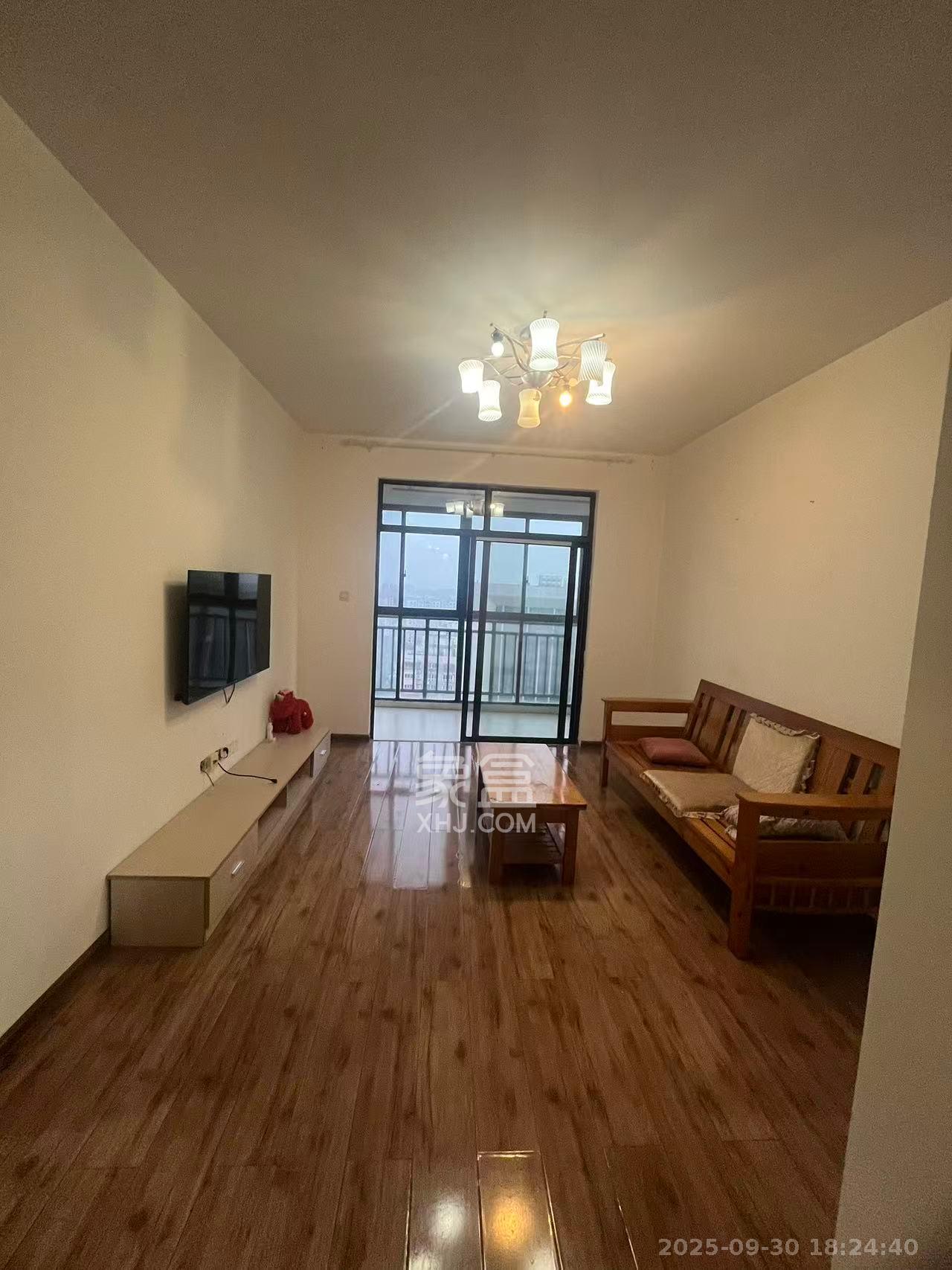 青园 2室2厅1卫 2400.0元/月 青园 2室2厅1卫 2400.0元/月室内图