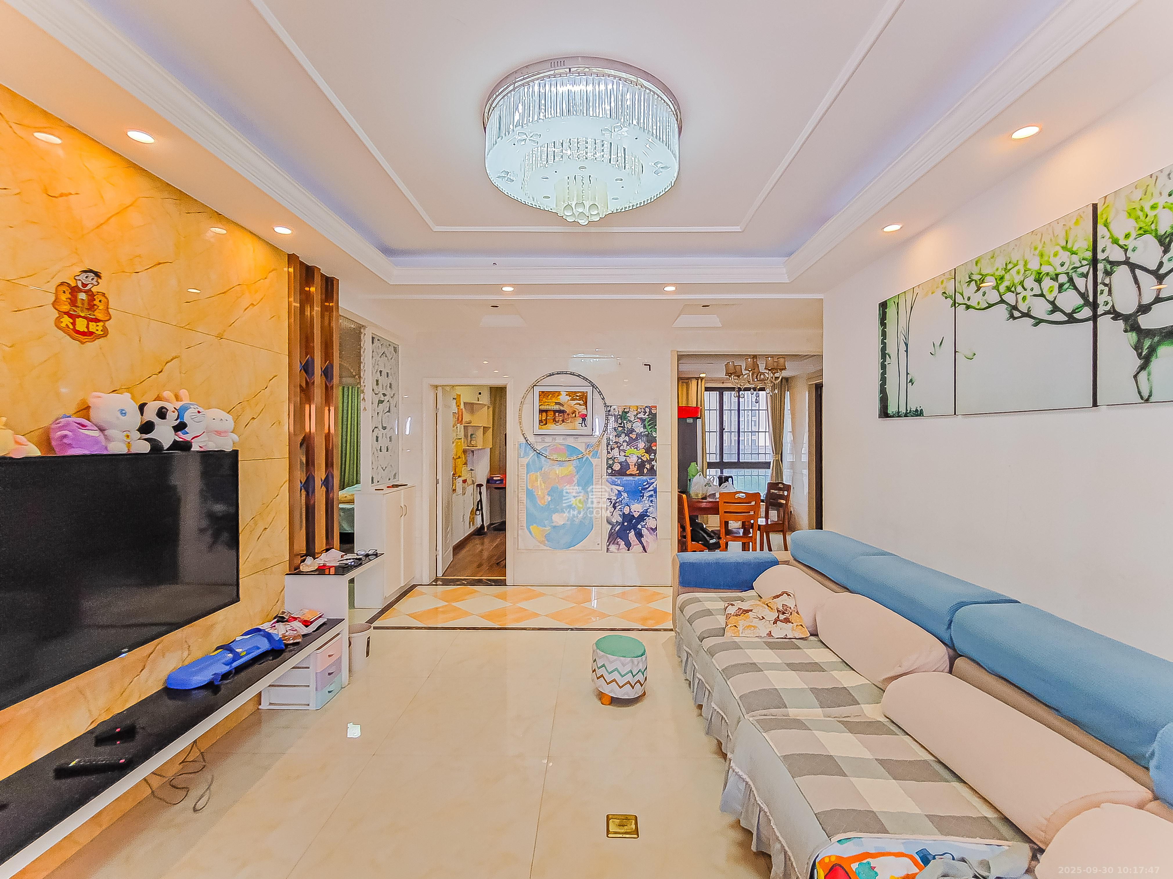 江山如画 3室2厅1卫 95.0万 江山如画 3室2厅1卫 95.0万客厅