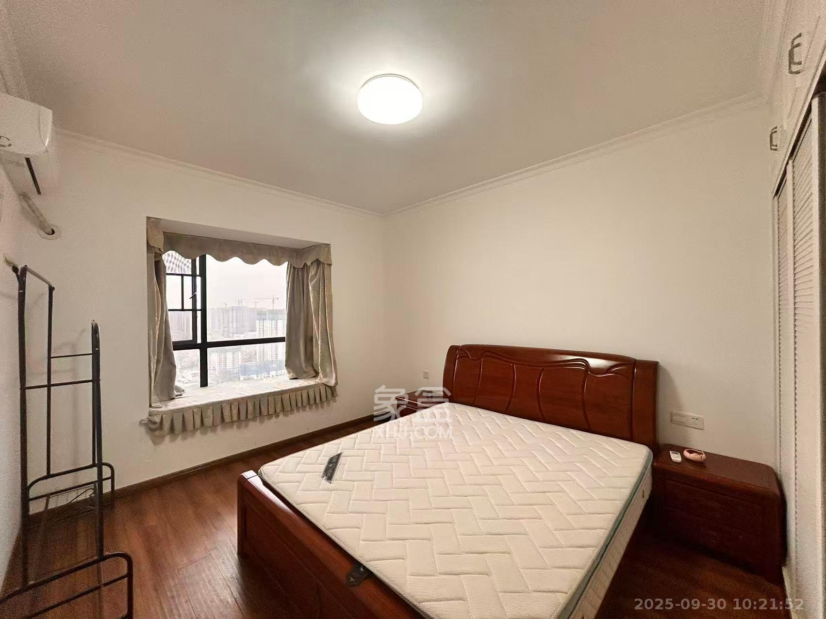 兴威帕克水岸 3室1厅2卫 2700.0元/月 兴威帕克水岸 3室1厅2卫 2700.0元/月室内图