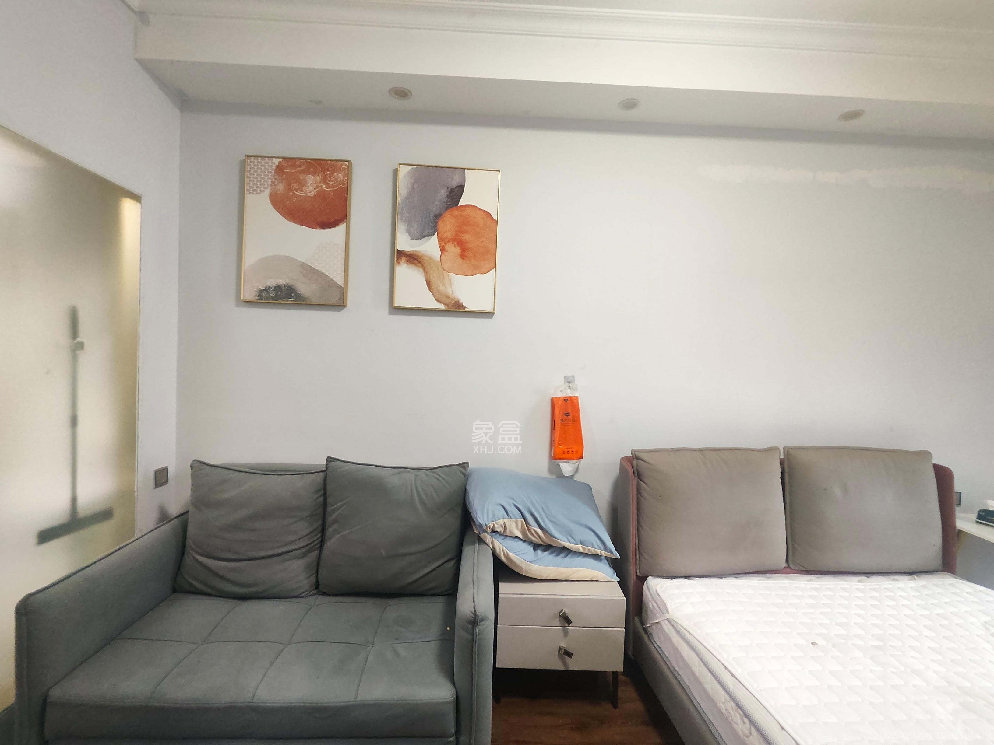 东盈商业广场(华泉城市广场) 1室1厅1卫 1600.0元/月 东盈商业广场(华泉城市广场) 1室1厅1卫 1600.0元/月室内图