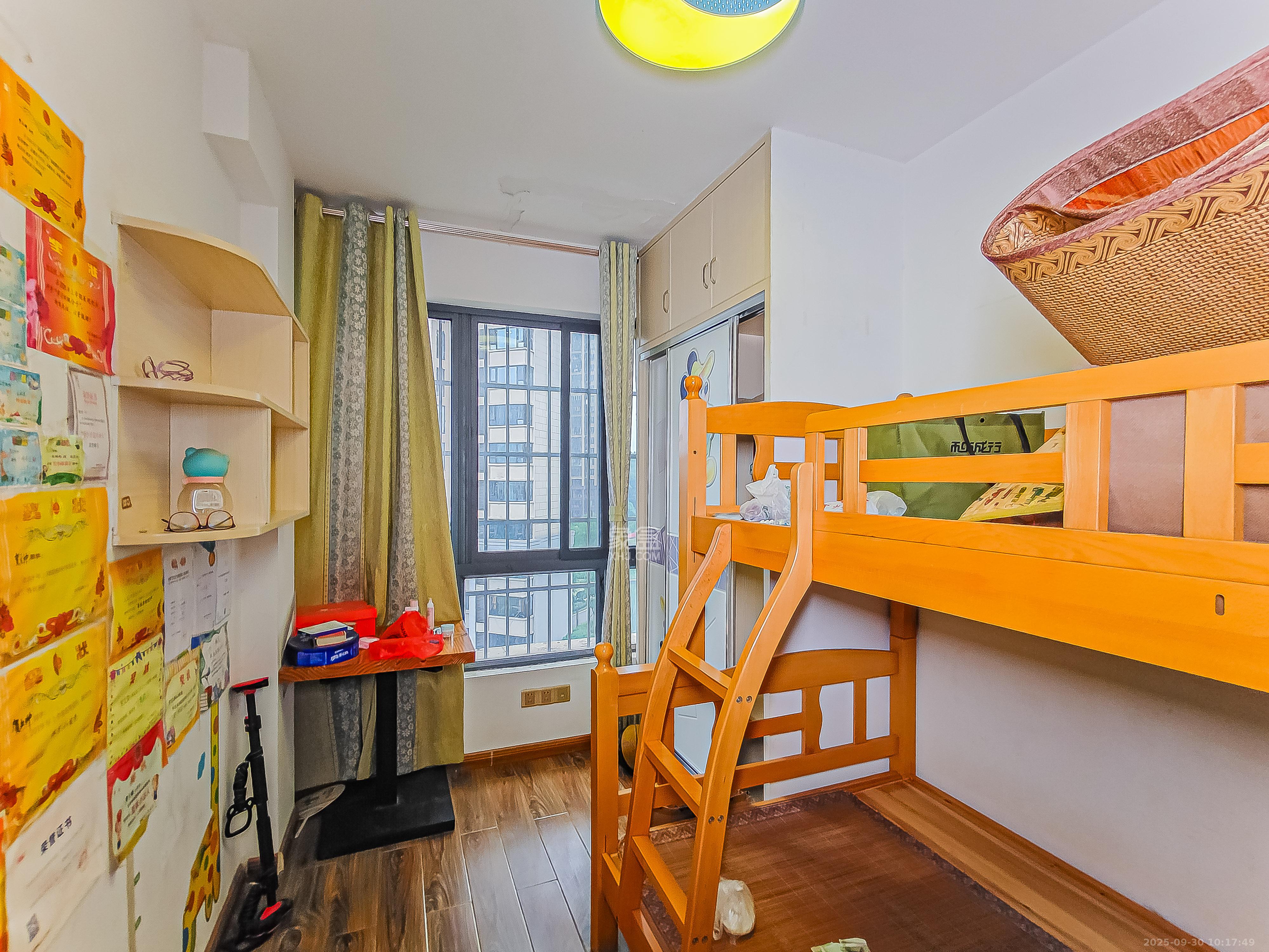 江山如画 3室2厅1卫 95.0万 江山如画 3室2厅1卫 95.0万卧室