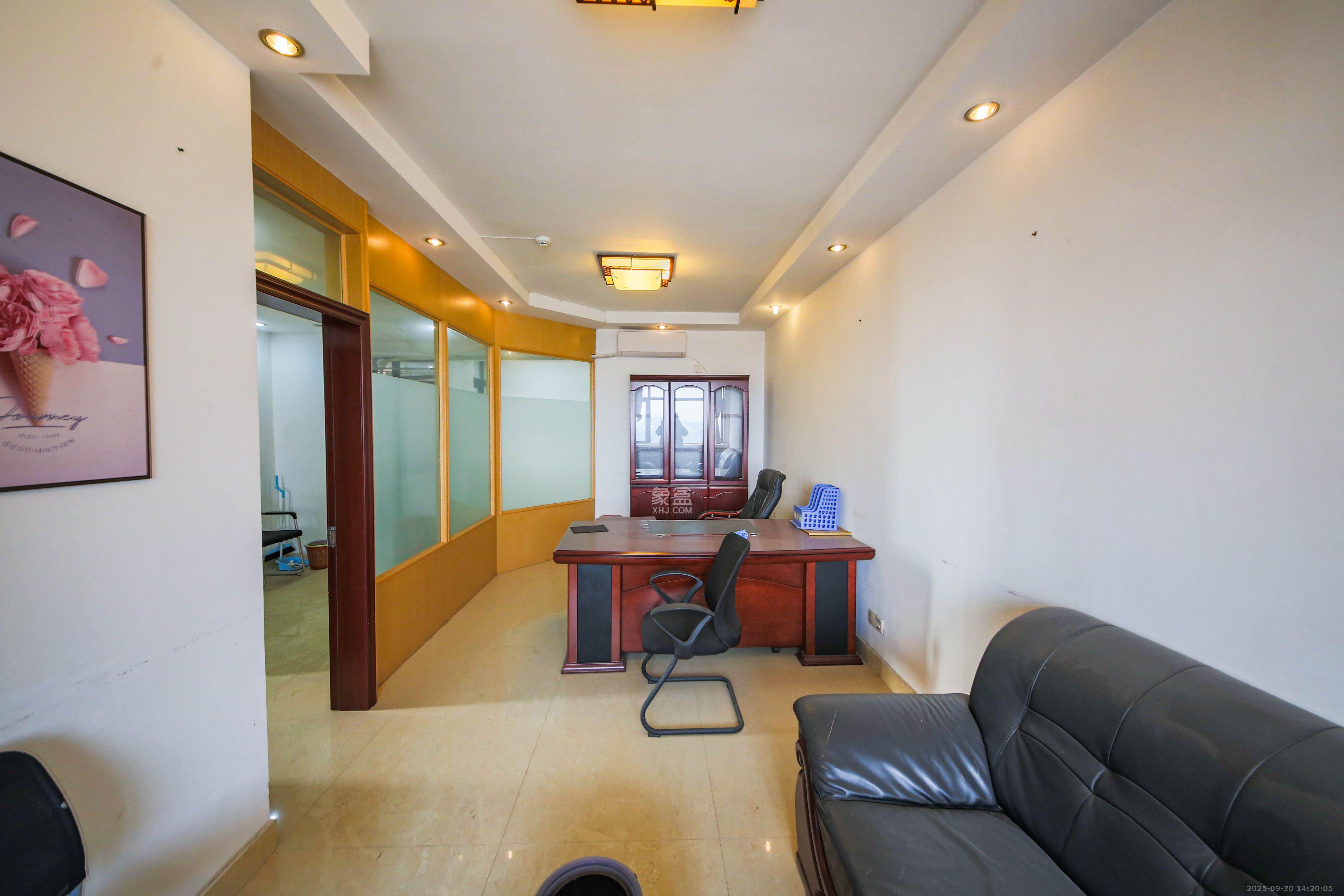 鑫远杰座 3室2厅1卫 3000.0元/月 鑫远杰座 3室2厅1卫 3000.0元/月室内图