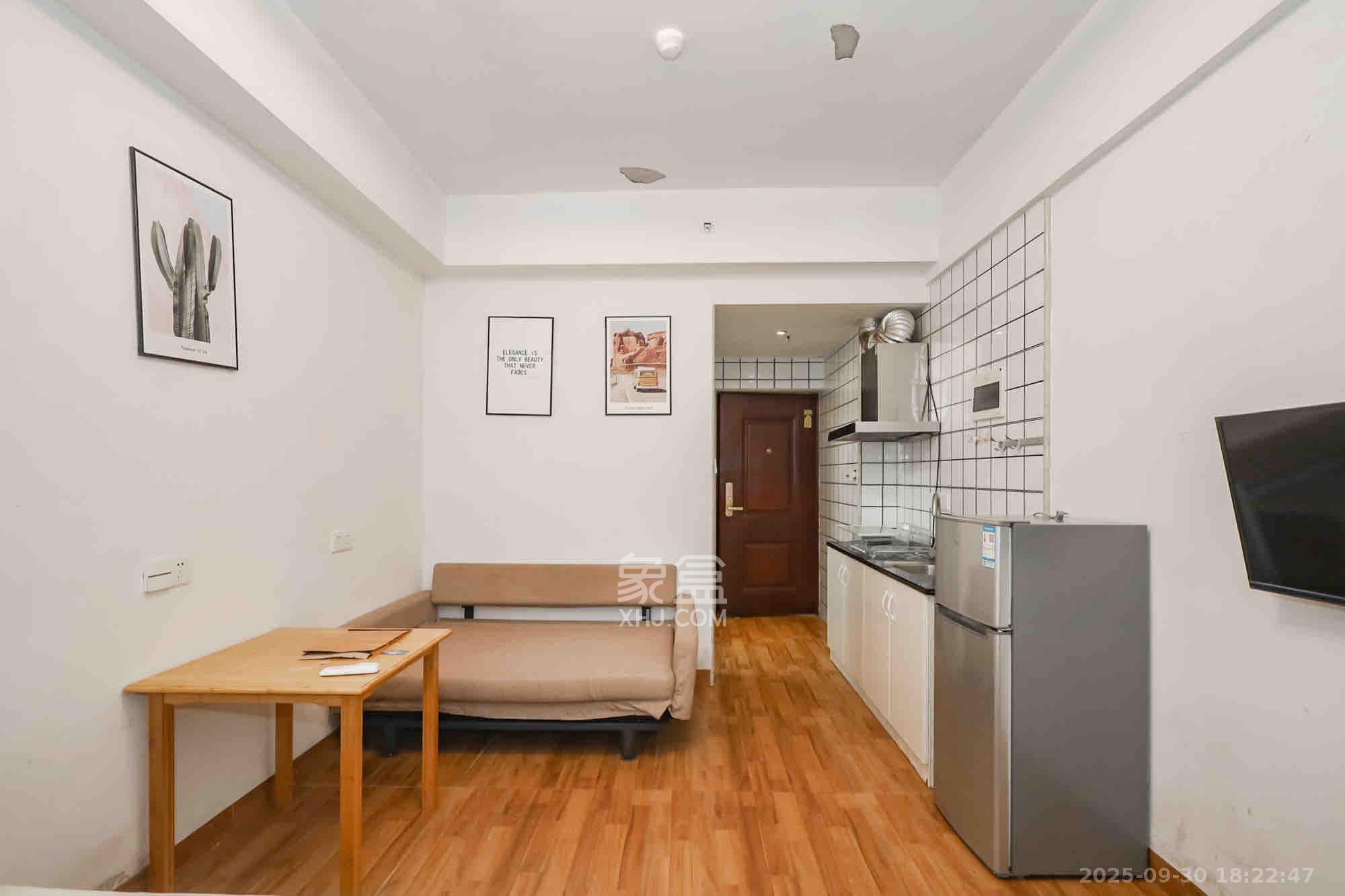 蓝光雍锦阁  1室1厅1卫    1600.0元/月室内图