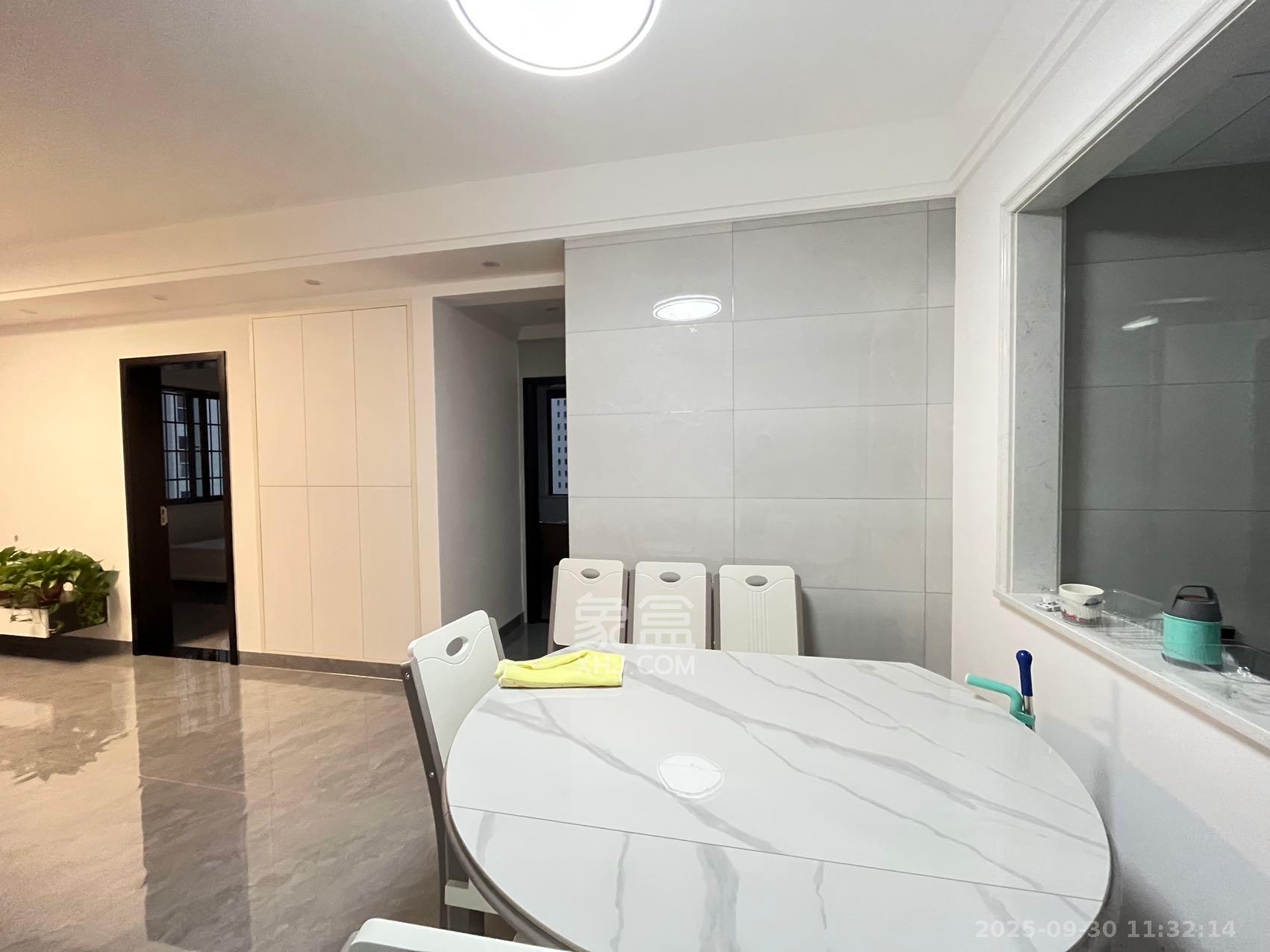 长房明宸府 3室2厅1卫 2500.0元/月 长房明宸府 3室2厅1卫 2500.0元/月室内图