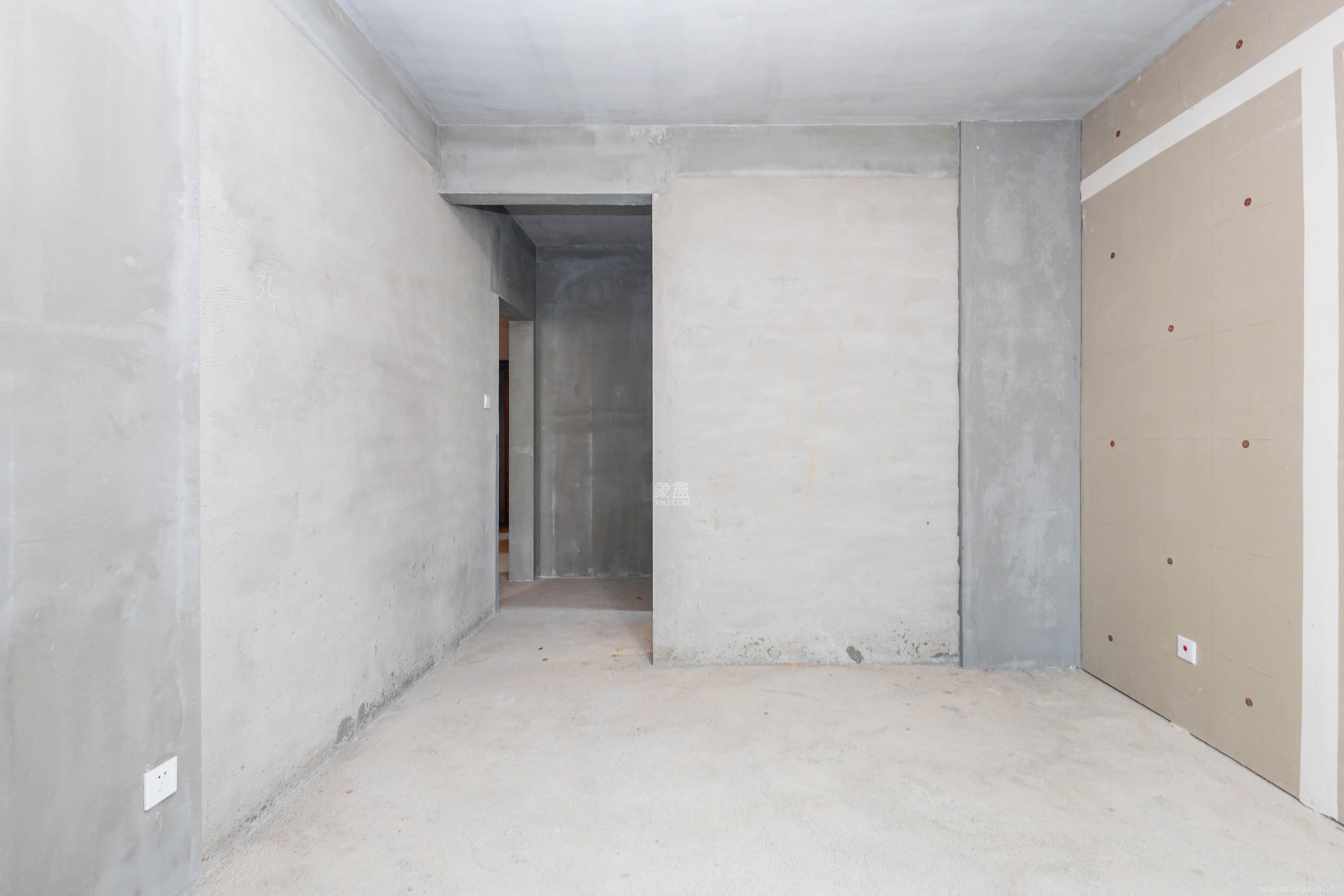 日盛湖湘花苑 3室2厅2卫 95.0万 日盛湖湘花苑 3室2厅2卫 95.0万卧室