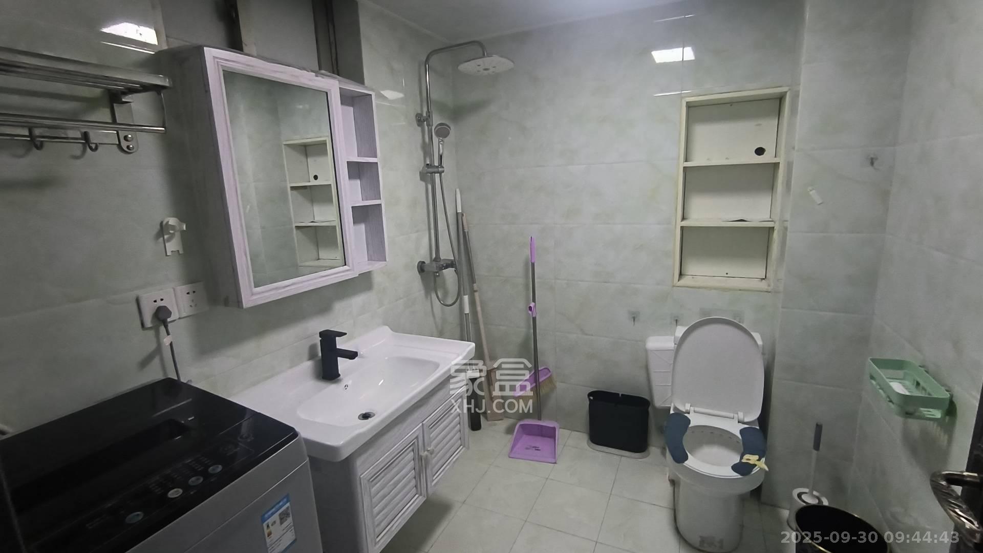 建工集团单位房  2室2厅1卫   3200.00元/月室内图