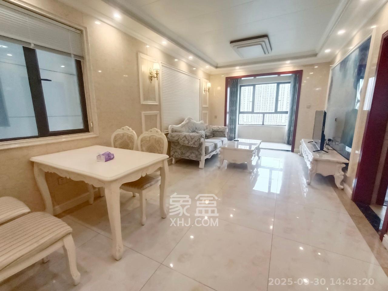惠天然梅岭国际  3室2厅1卫   2300.00元/月