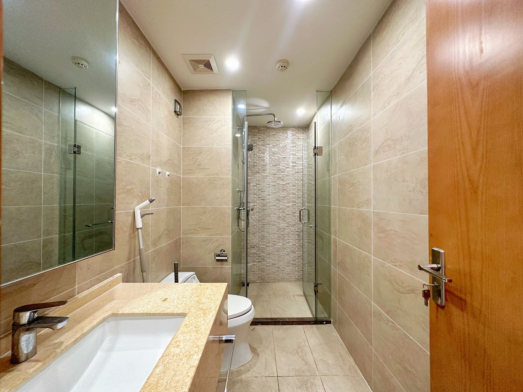 海航豪庭南苑 1室1厅1卫 2800.0元/月 海航豪庭南苑 1室1厅1卫 2800.0元/月室内图