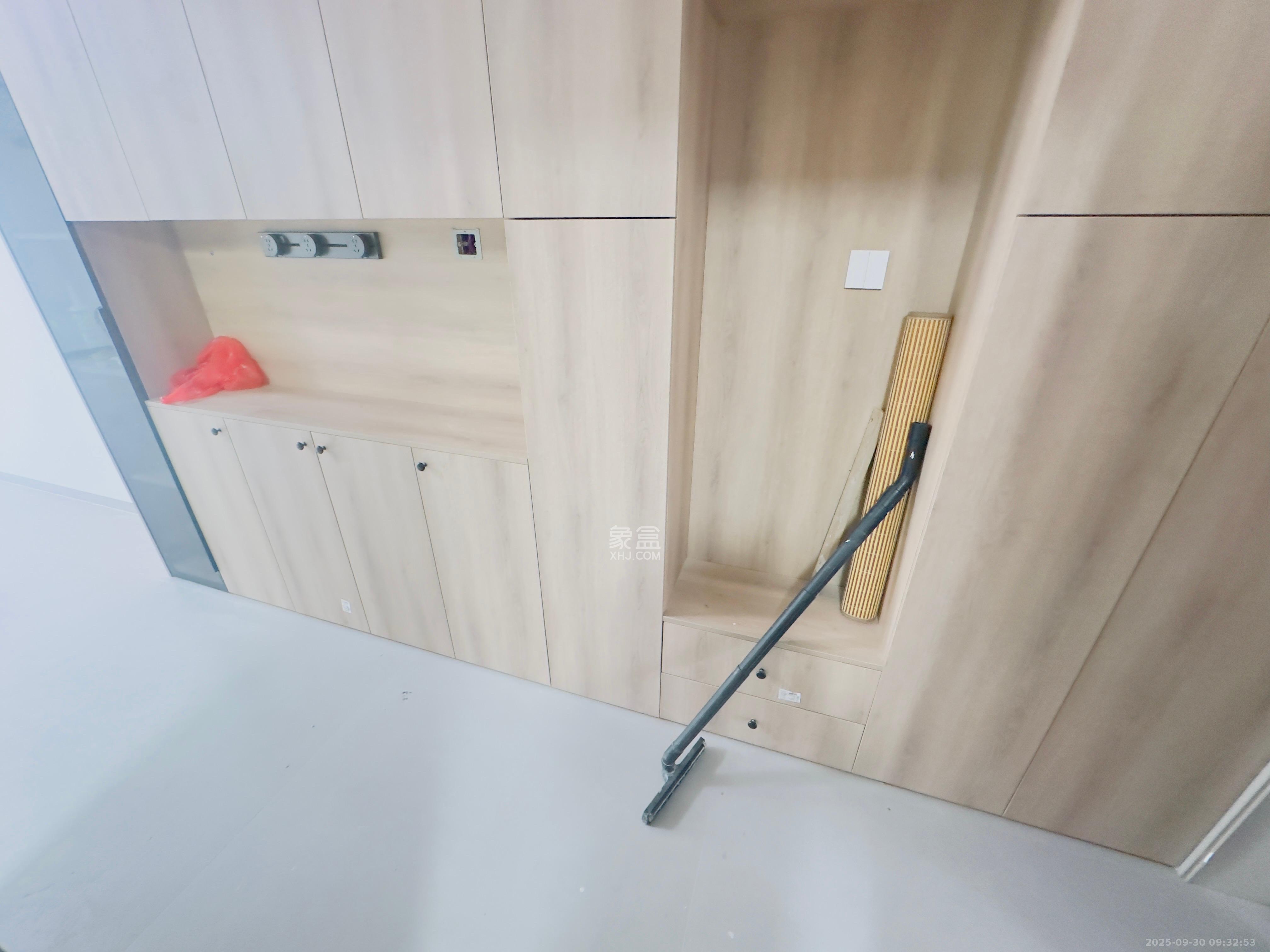 湖湘时代名邸公园壹号 2室1厅1卫 2500.0元/月 湖湘时代名邸公园壹号 2室1厅1卫 2500.0元/月室内图