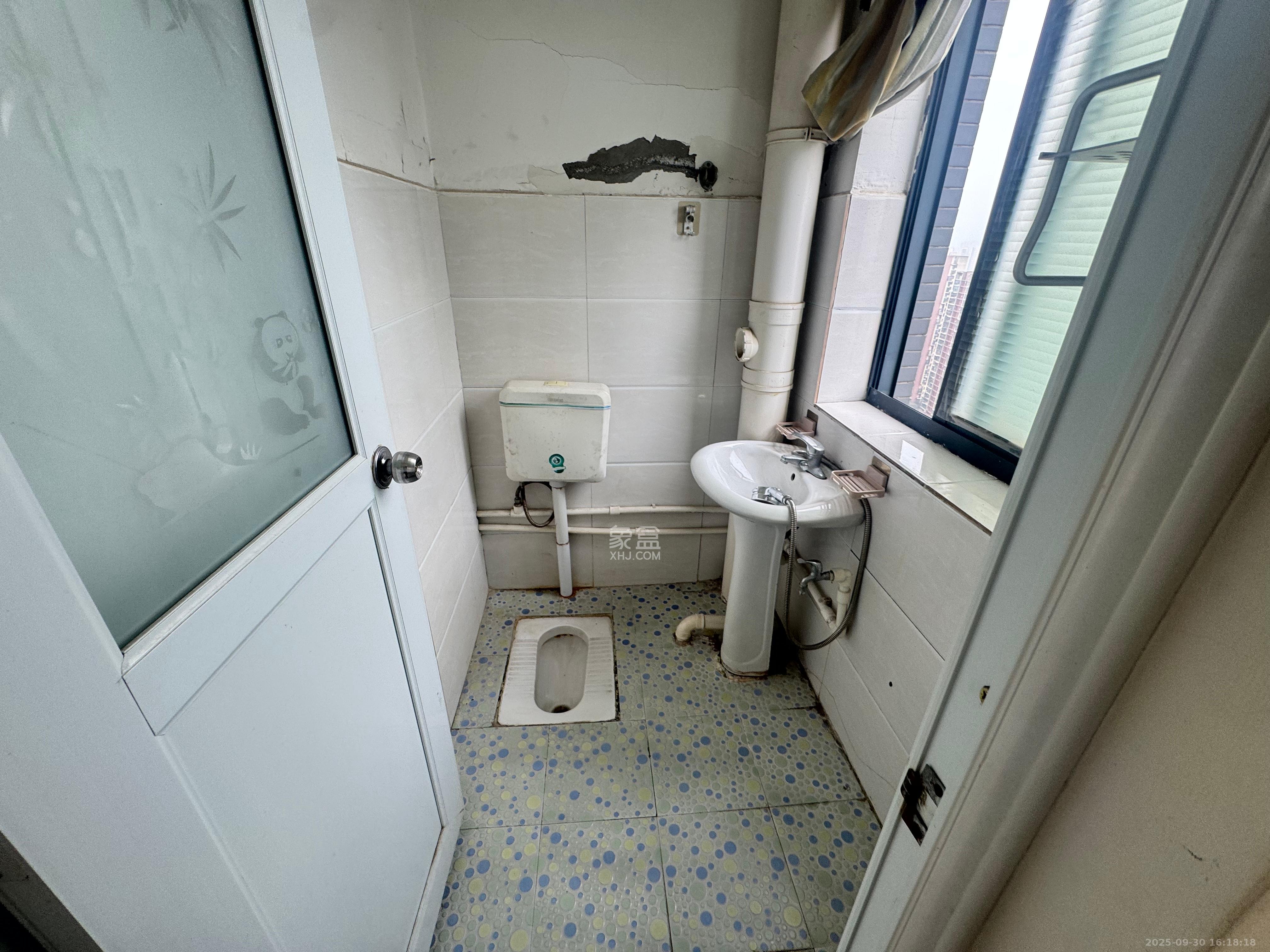 中江佳境天成 3室2厅2卫 1800.0元/月 中江佳境天成 3室2厅2卫 1800.0元/月室内图