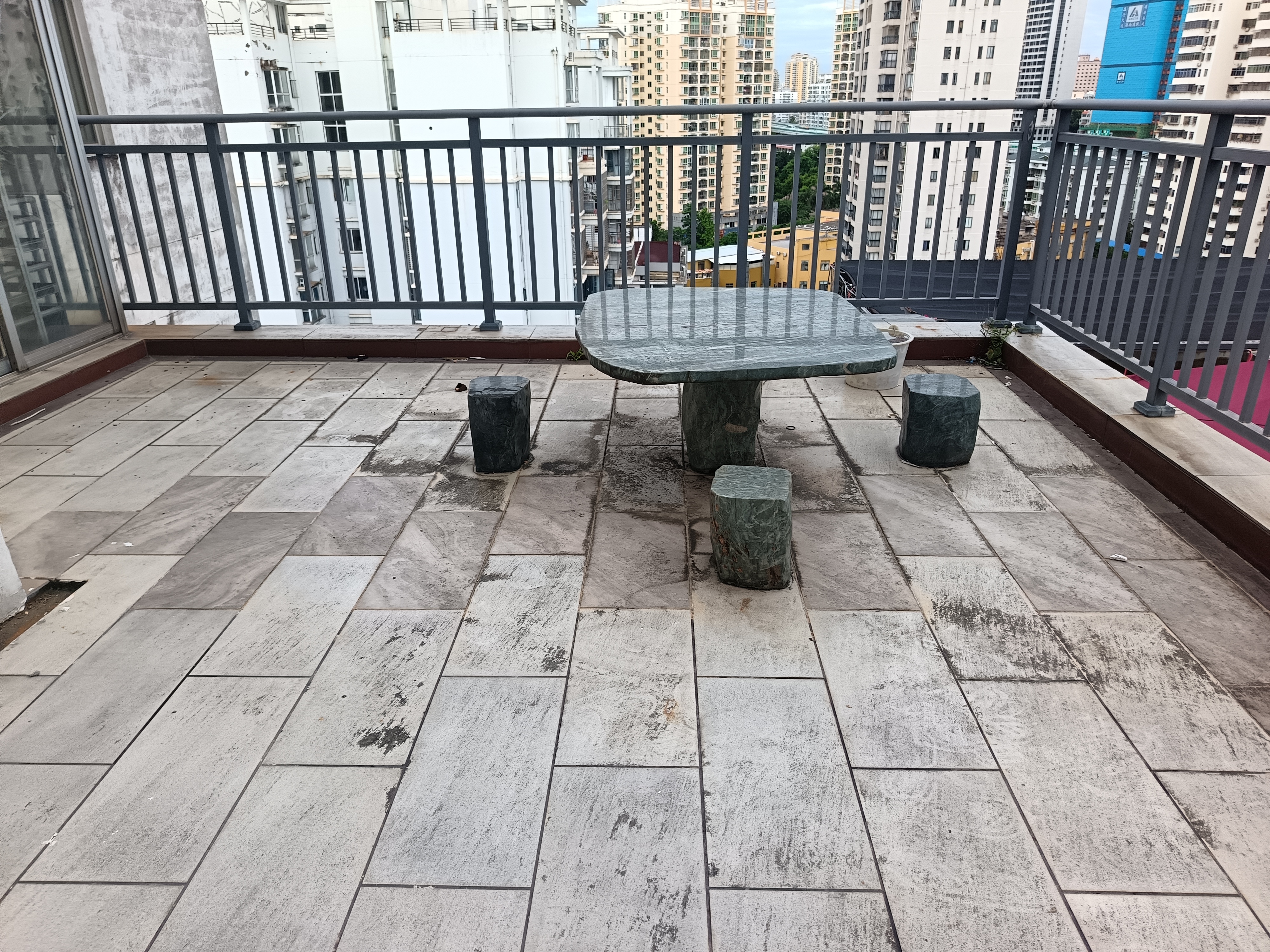 海联新村 1室2厅1卫 2500.0元/月 海联新村 1室2厅1卫 2500.0元/月室内图