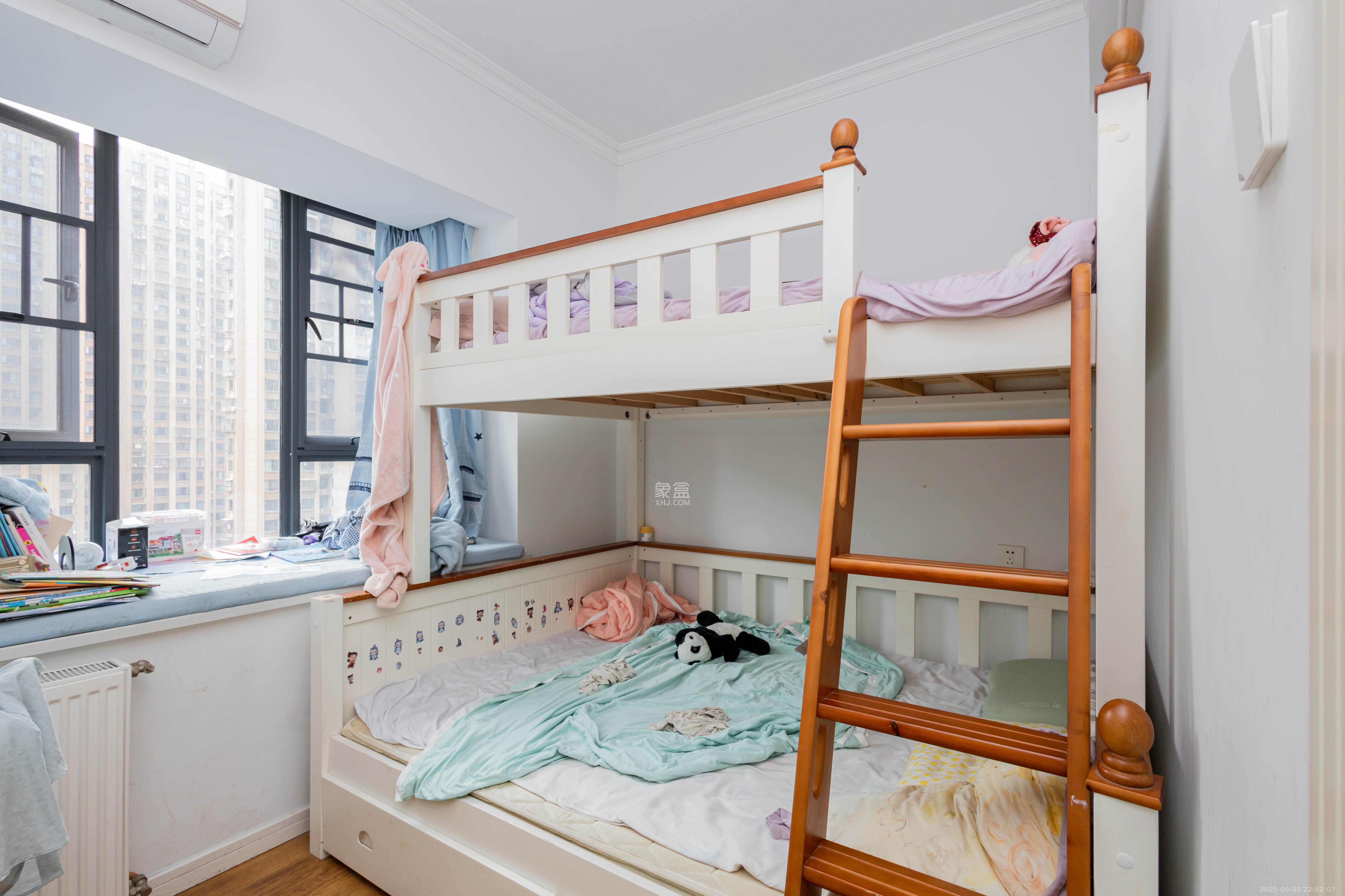 爵世名邸东湖(东湖壹号企业总部基地) 3室2厅2卫 106.0万 爵世名邸东湖(东湖壹号企业总部基地) 3室2厅2卫 106.0万卧室