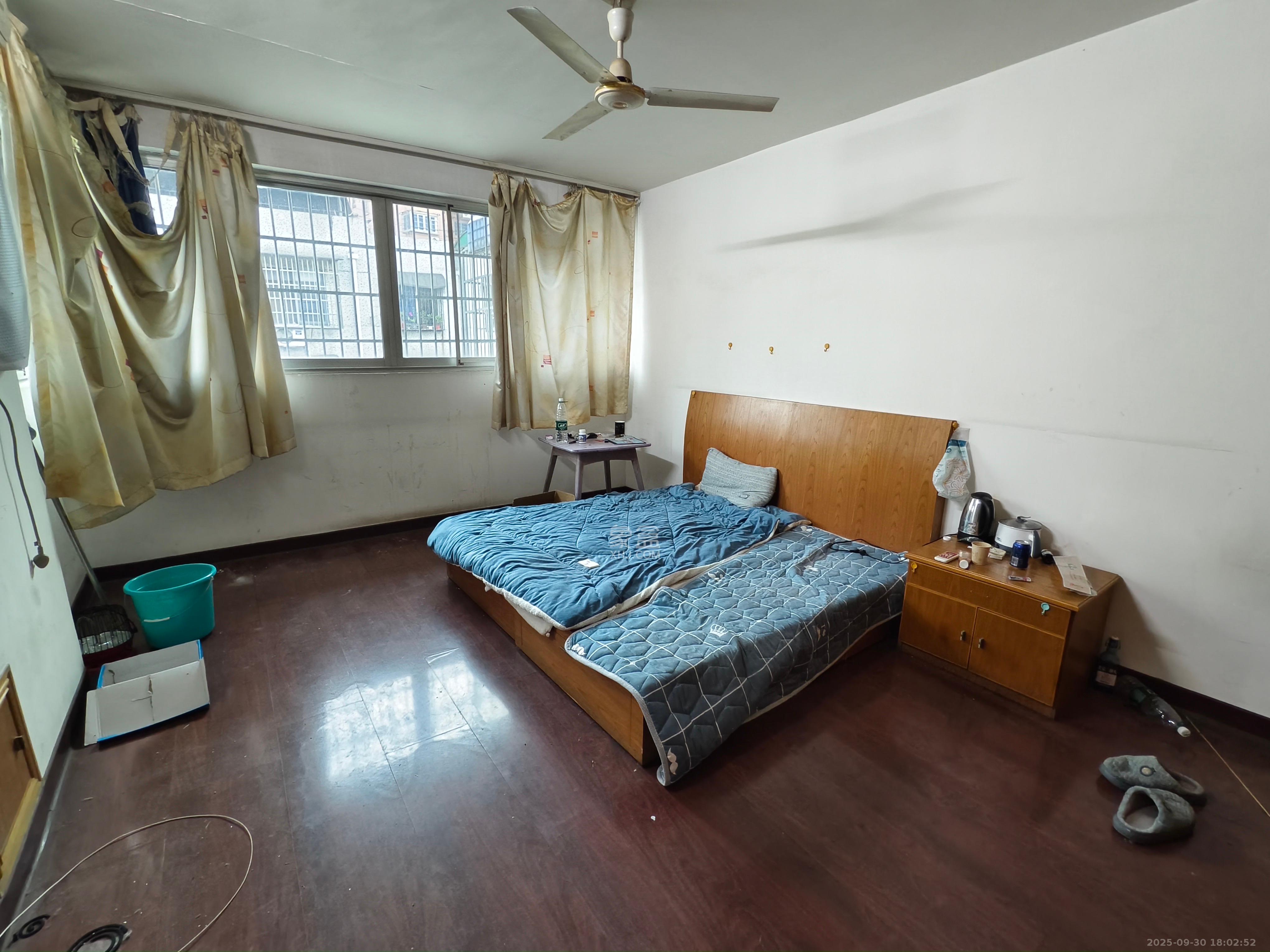 南建公寓 1室1厅1卫 500.0元/月 南建公寓 1室1厅1卫 500.0元/月室内图