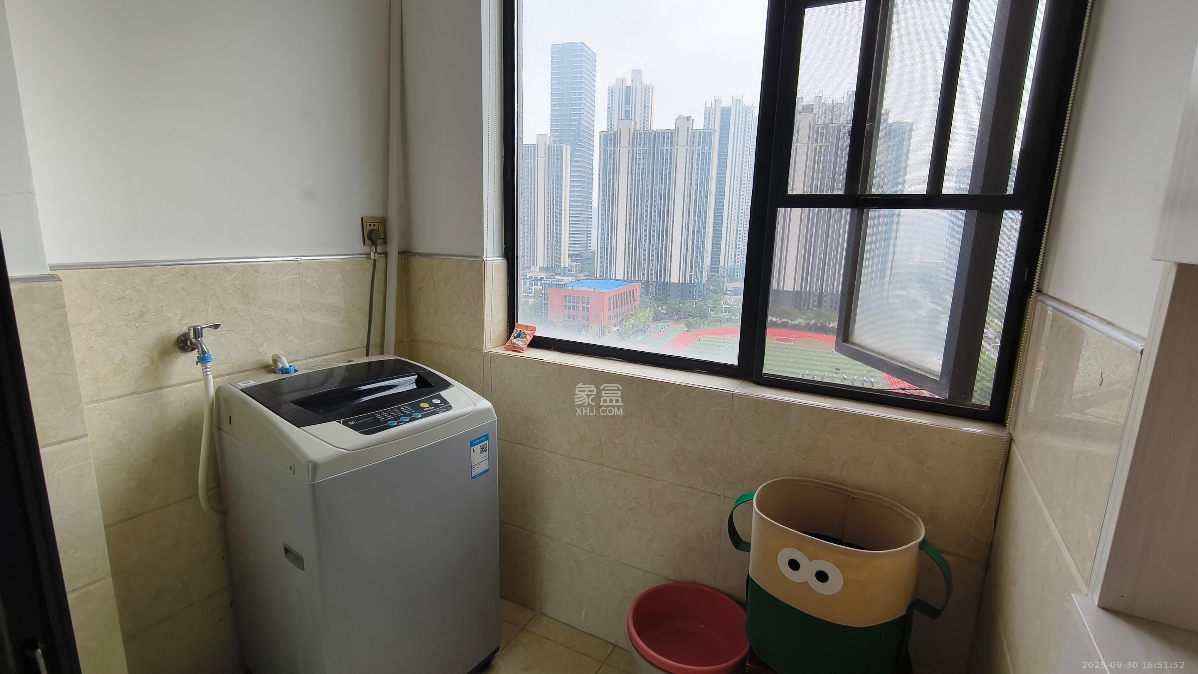 中国铁建梅溪青秀一期  2室2厅1卫   2000.00元/月室内图