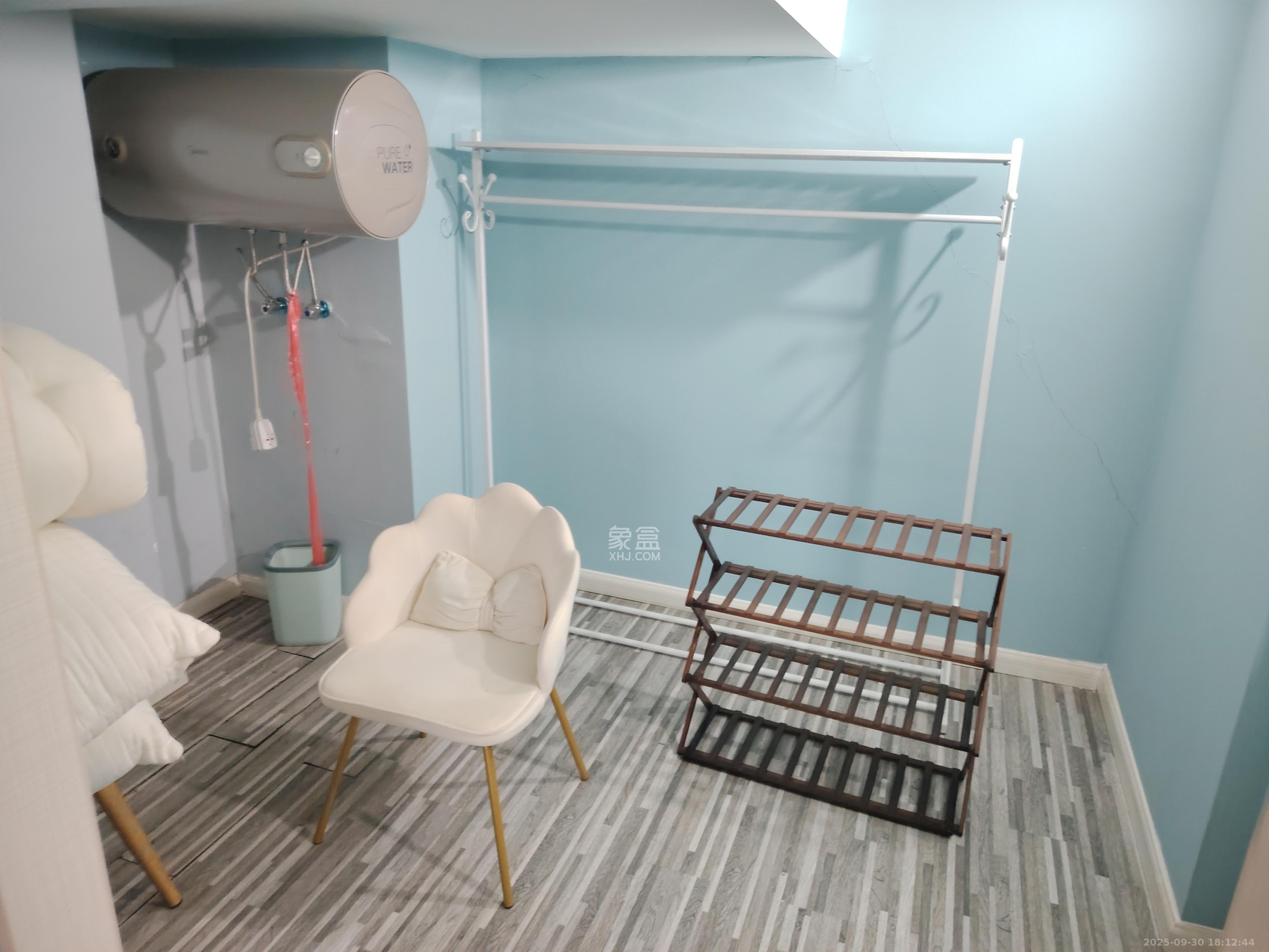 兰亭湾畔 1室1厅1卫 1500.0元/月 兰亭湾畔 1室1厅1卫 1500.0元/月室内图