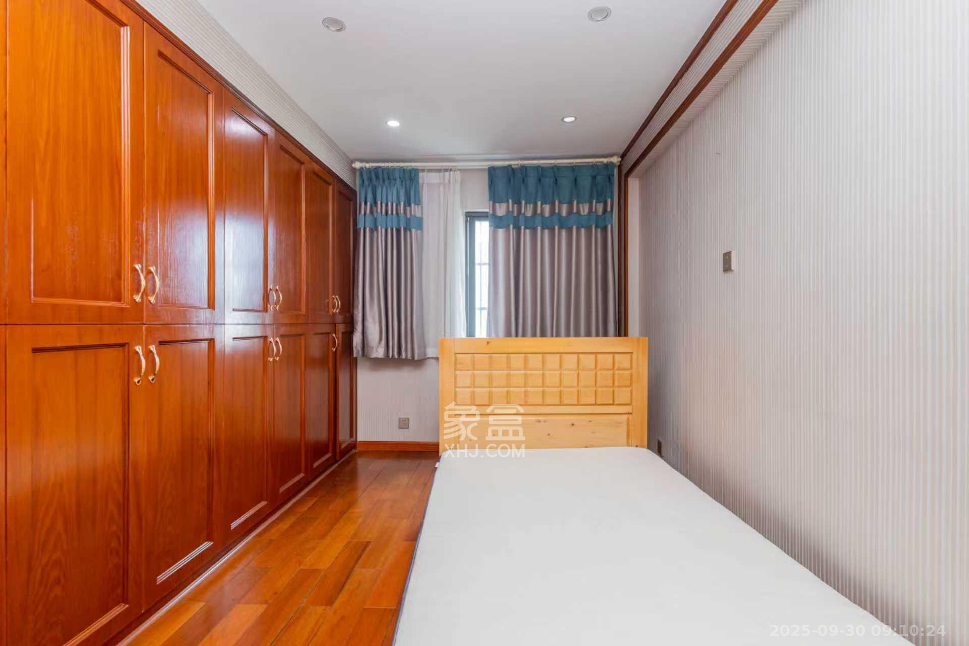 辉宏橄榄城  6室2厅2卫    4500.0元/月室内图