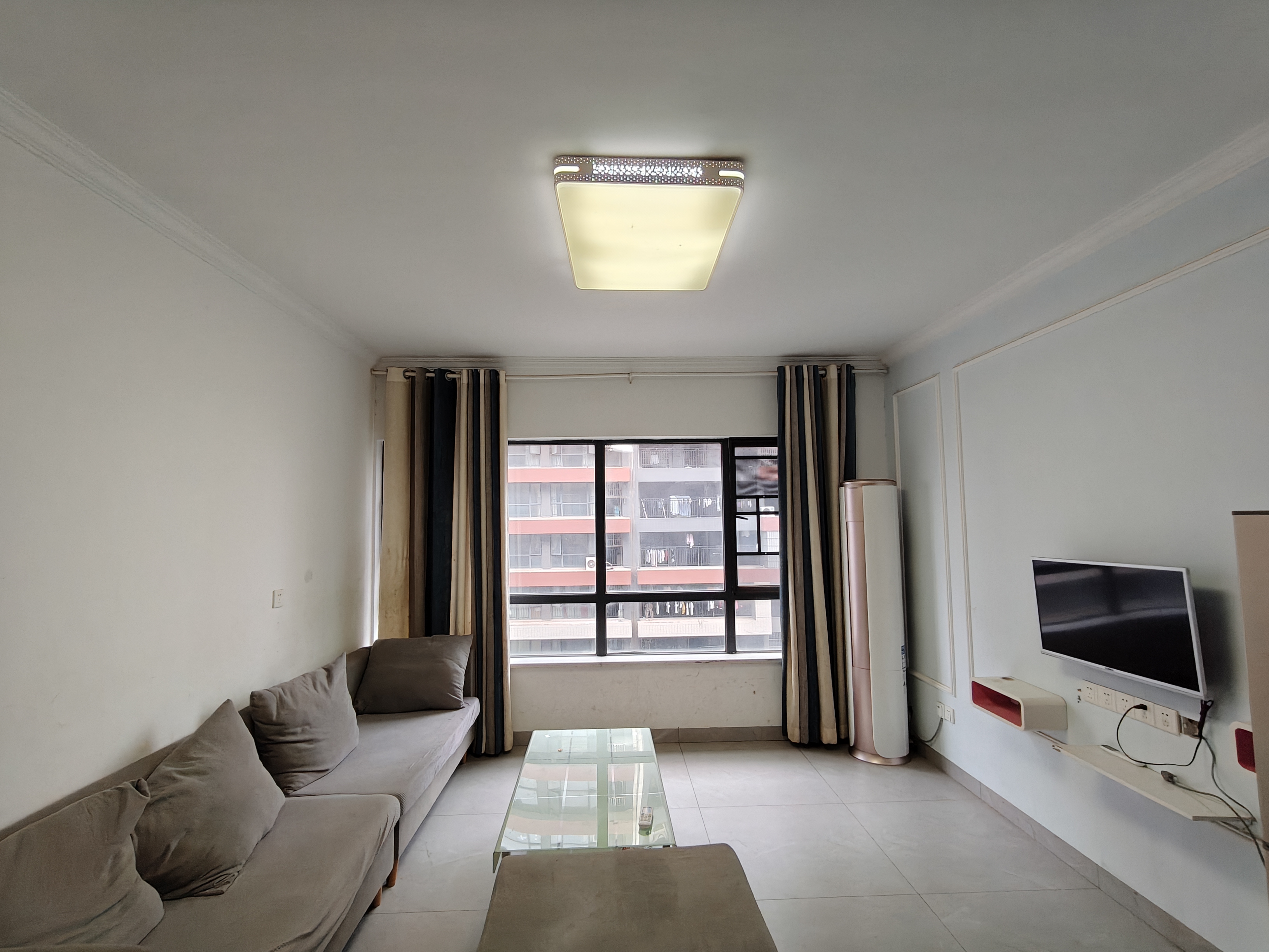 中信文化广场(中信新城二期) 1室2厅1卫 2000.0元/月 中信文化广场(中信新城二期) 1室2厅1卫 2000.0元/月户型图