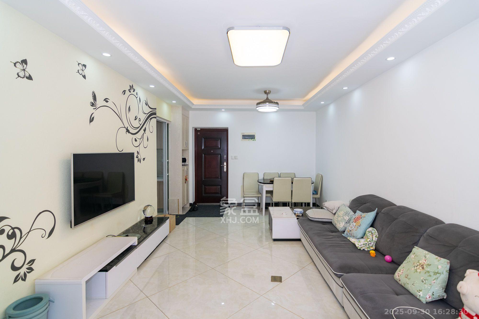 龙湖湘风原著(龙湖湘风星城) 3室2厅1卫 2000.0元/月 龙湖湘风原著(龙湖湘风星城) 3室2厅1卫 2000.0元/月室内图