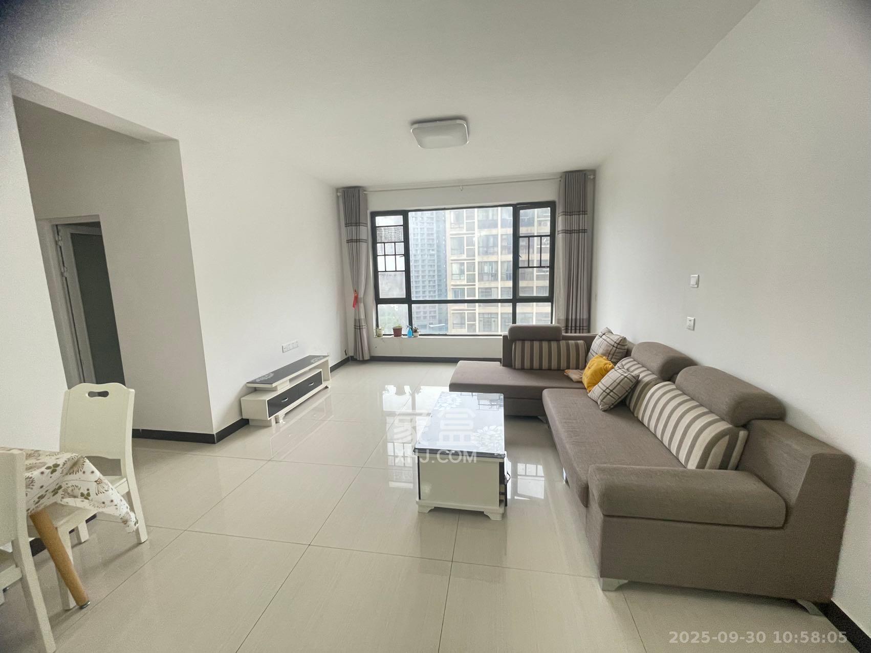 枫华府第 3室2厅2卫 2000.0元/月 枫华府第 3室2厅2卫 2000.0元/月室内图