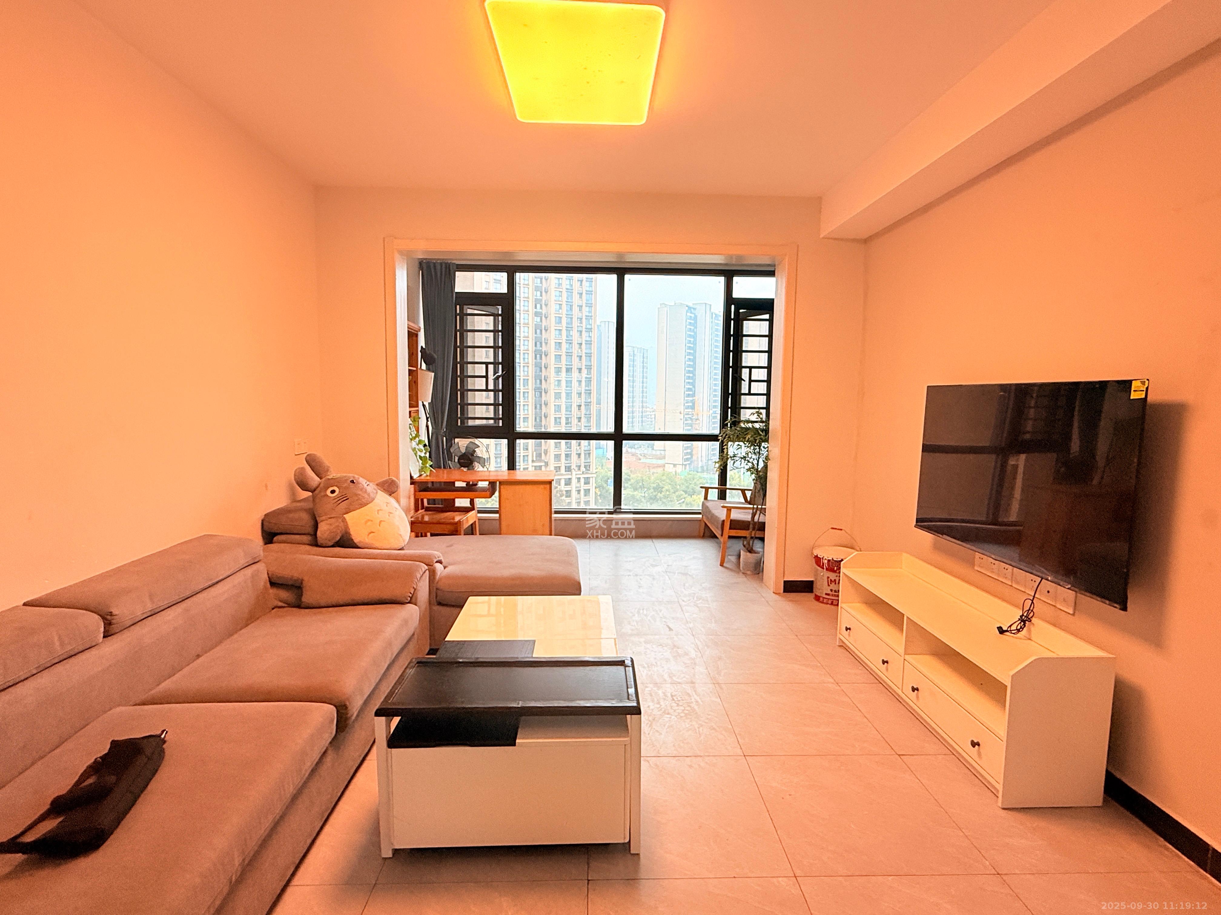 振业城三期 4室2厅2卫 3000.0元/月 振业城三期 4室2厅2卫 3000.0元/月室内图