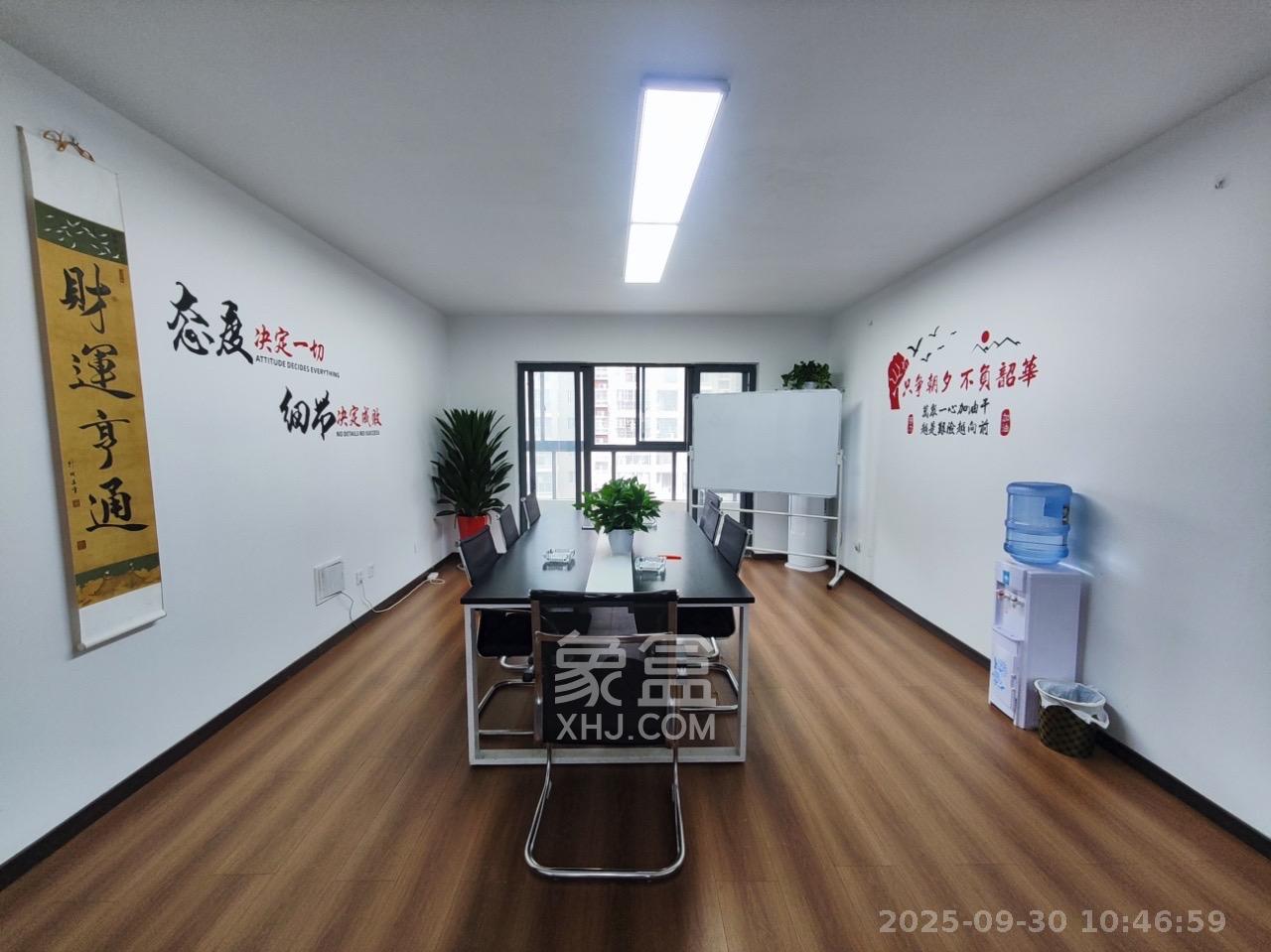 西子花苑 3室2厅1卫 2700.0元/月 西子花苑 3室2厅1卫 2700.0元/月室内图