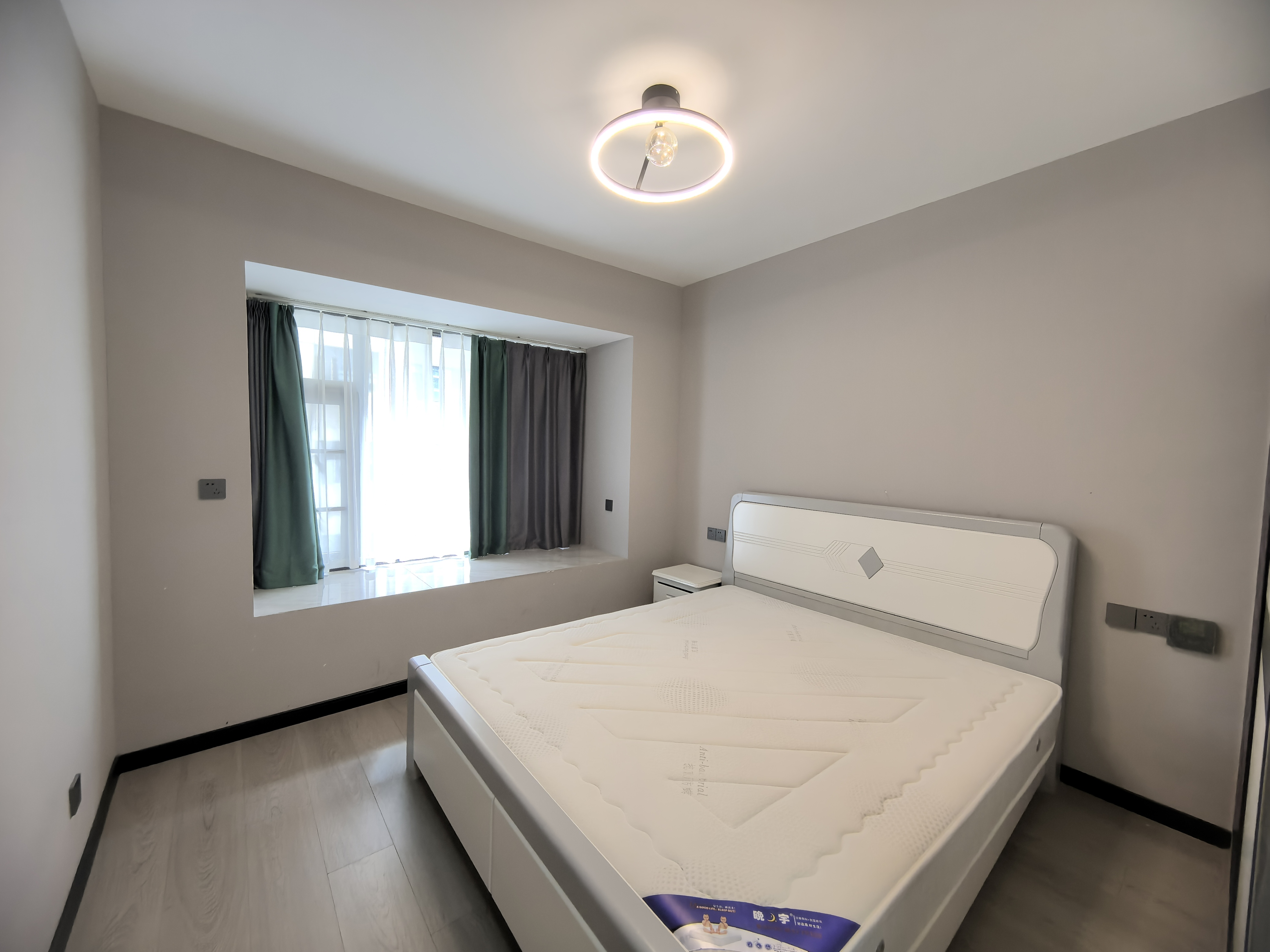 福天华府 2室2厅1卫 2200.0元/月 福天华府 2室2厅1卫 2200.0元/月室内图