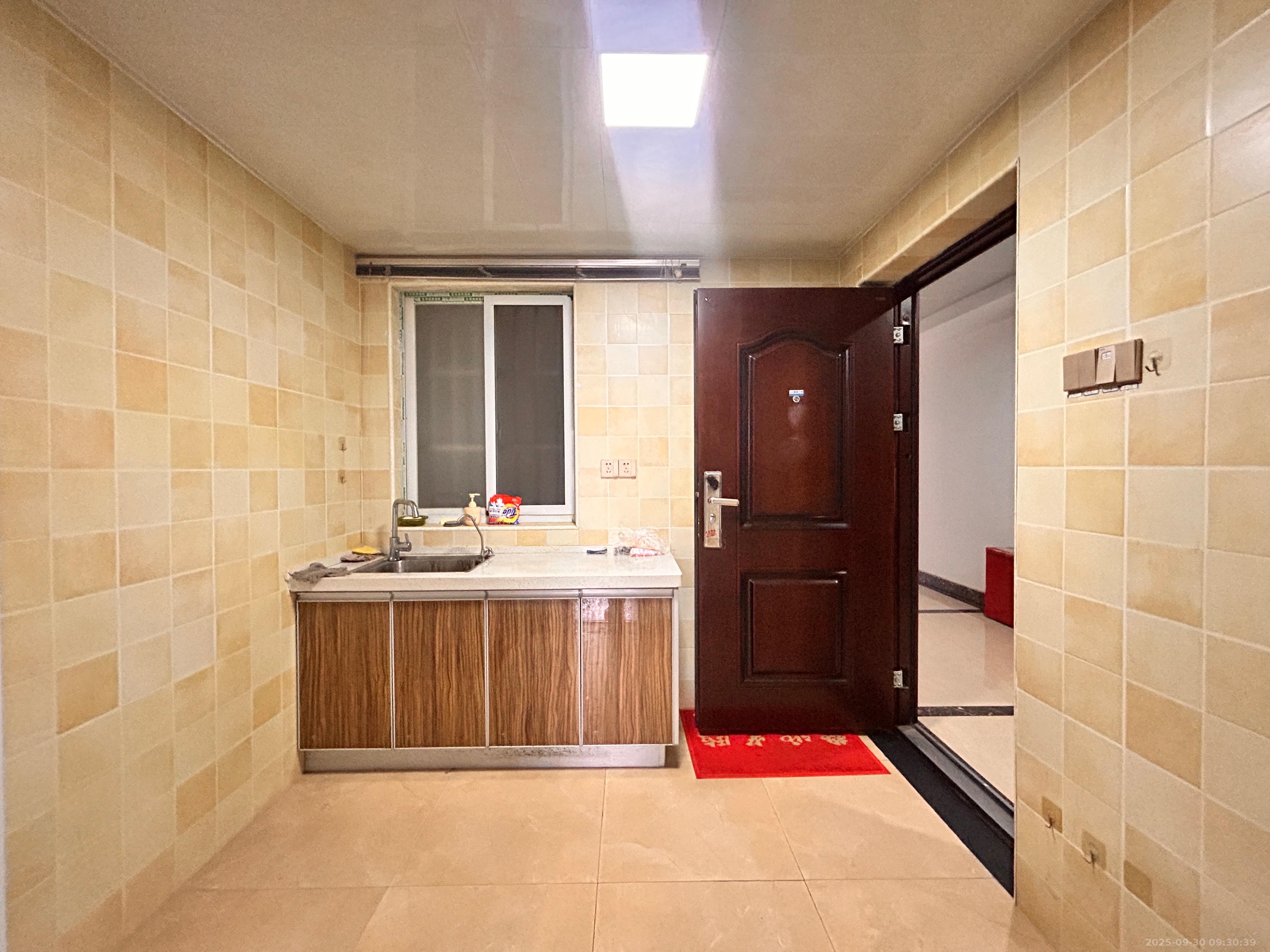 荣悦台  1室1厅1卫    2000.0元/月室内图